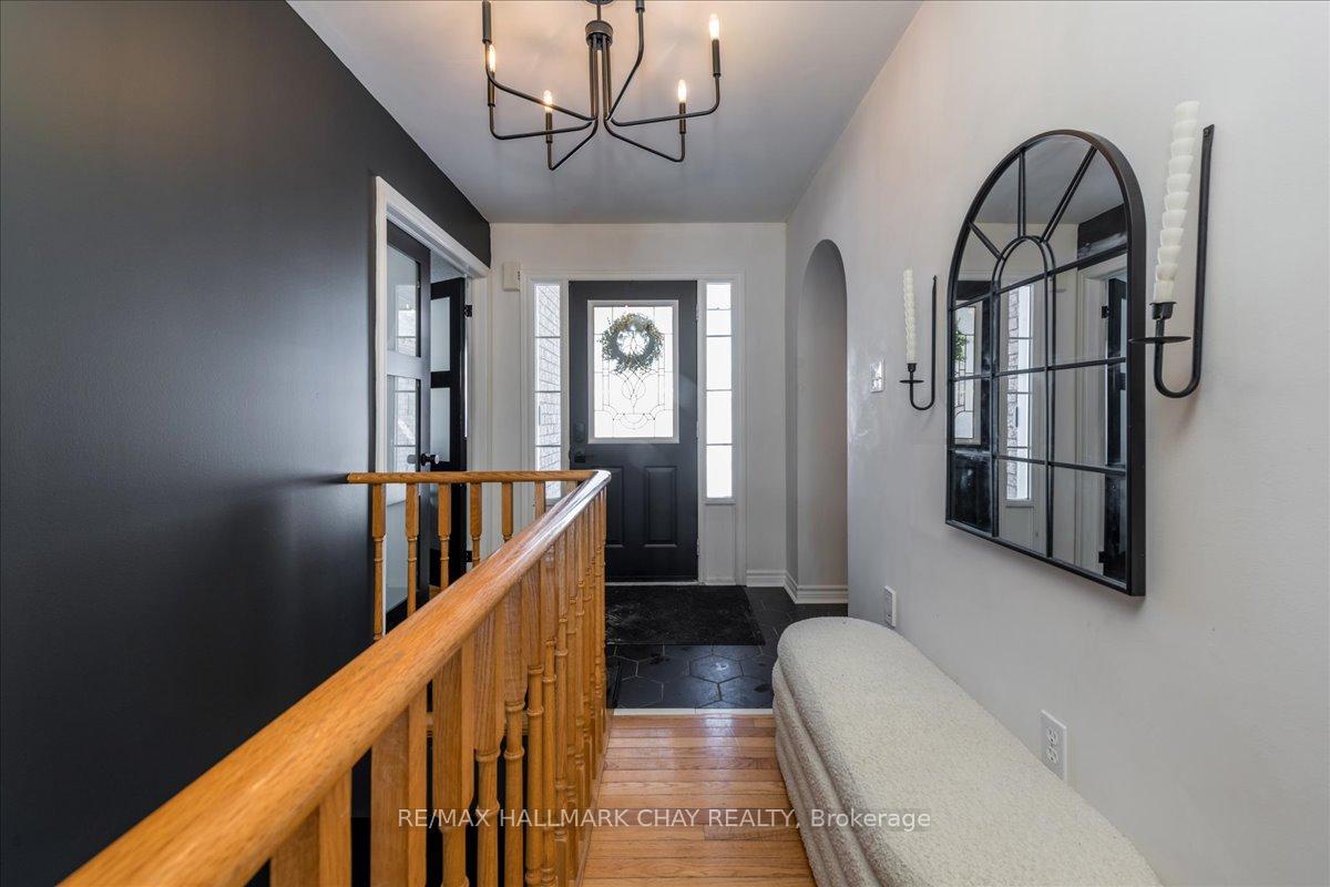 Photo 2 of 73 Nicklaus Drive, Barrie, East Bayfield — HOMEH