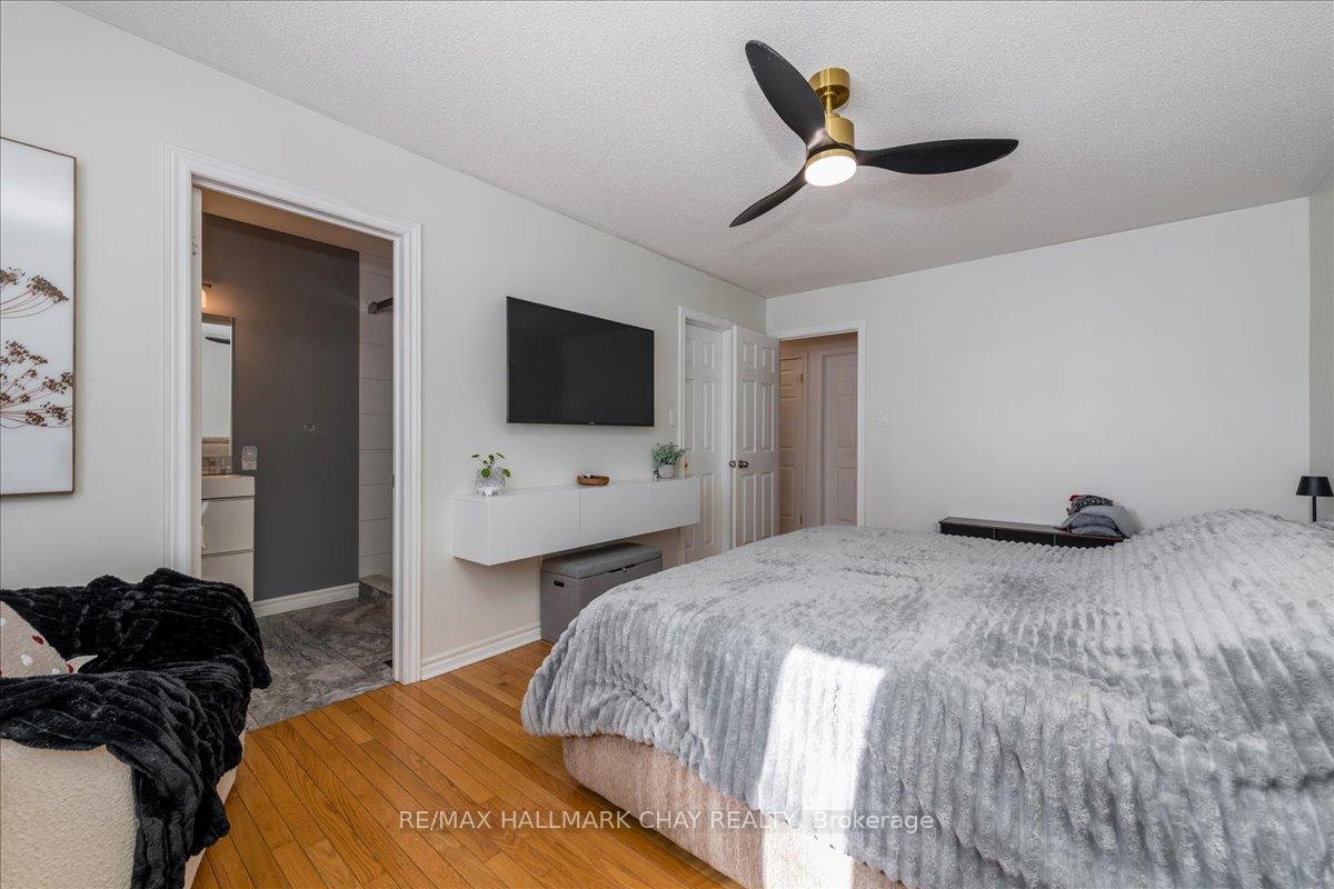 Photo 13 of 73 Nicklaus Drive, Barrie, East Bayfield — HOMEH