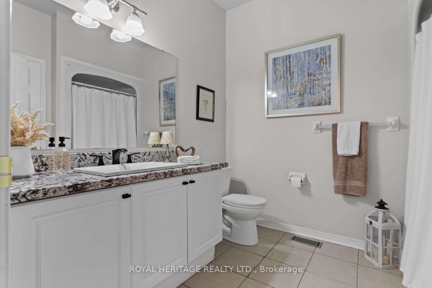 Photo 13 of 11 Piper Crescent, Clarington, Bowmanville — HOMEH
