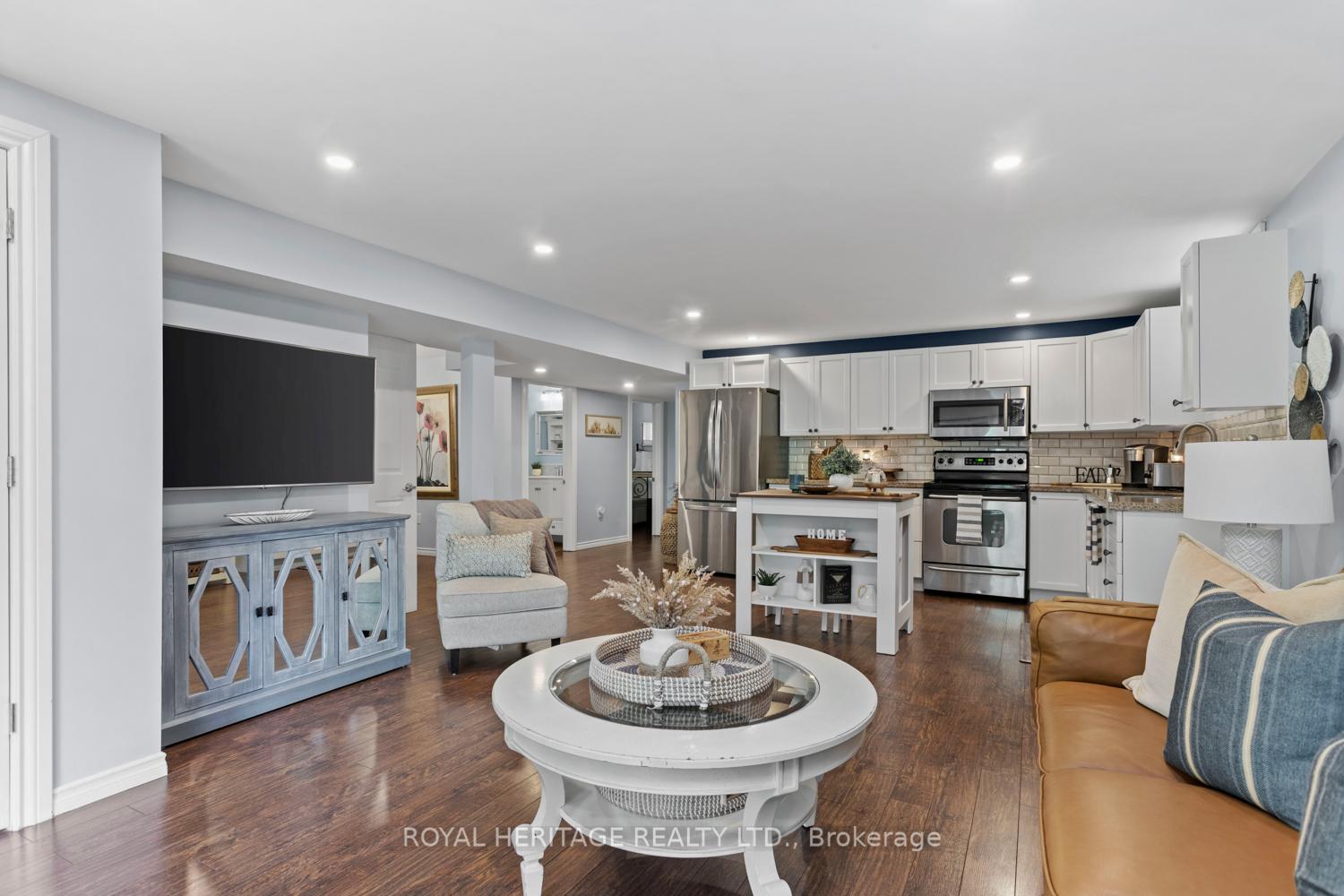 Photo 19 of 11 Piper Crescent, Clarington, Bowmanville — HOMEH