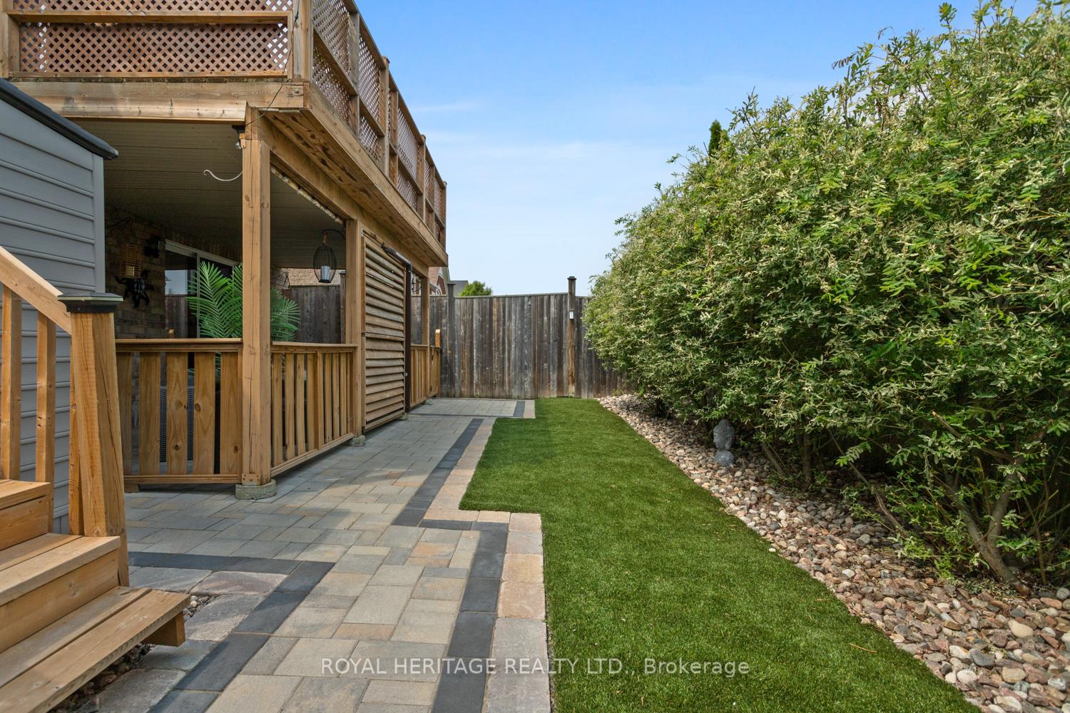 Photo 30 of 11 Piper Crescent, Clarington, Bowmanville — HOMEH