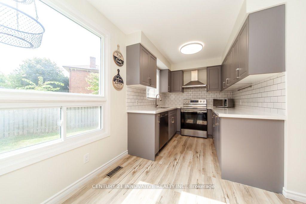 Photo 10 of 1 Prout Drive, Clarington, Bowmanville — HOMEH