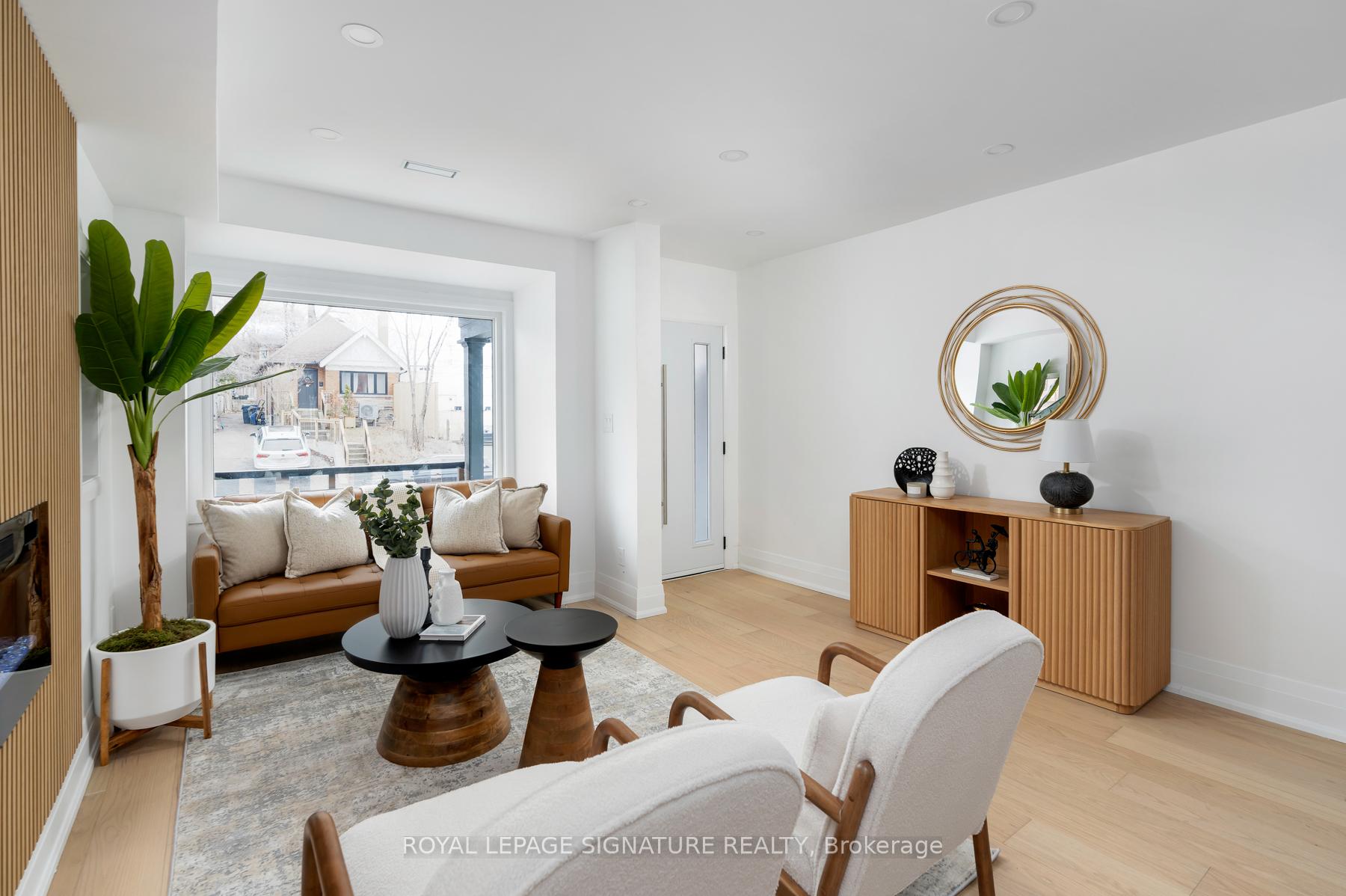 Photo 5 of 16 Latimer Avenue, Toronto, Forest Hill North — HOMEH