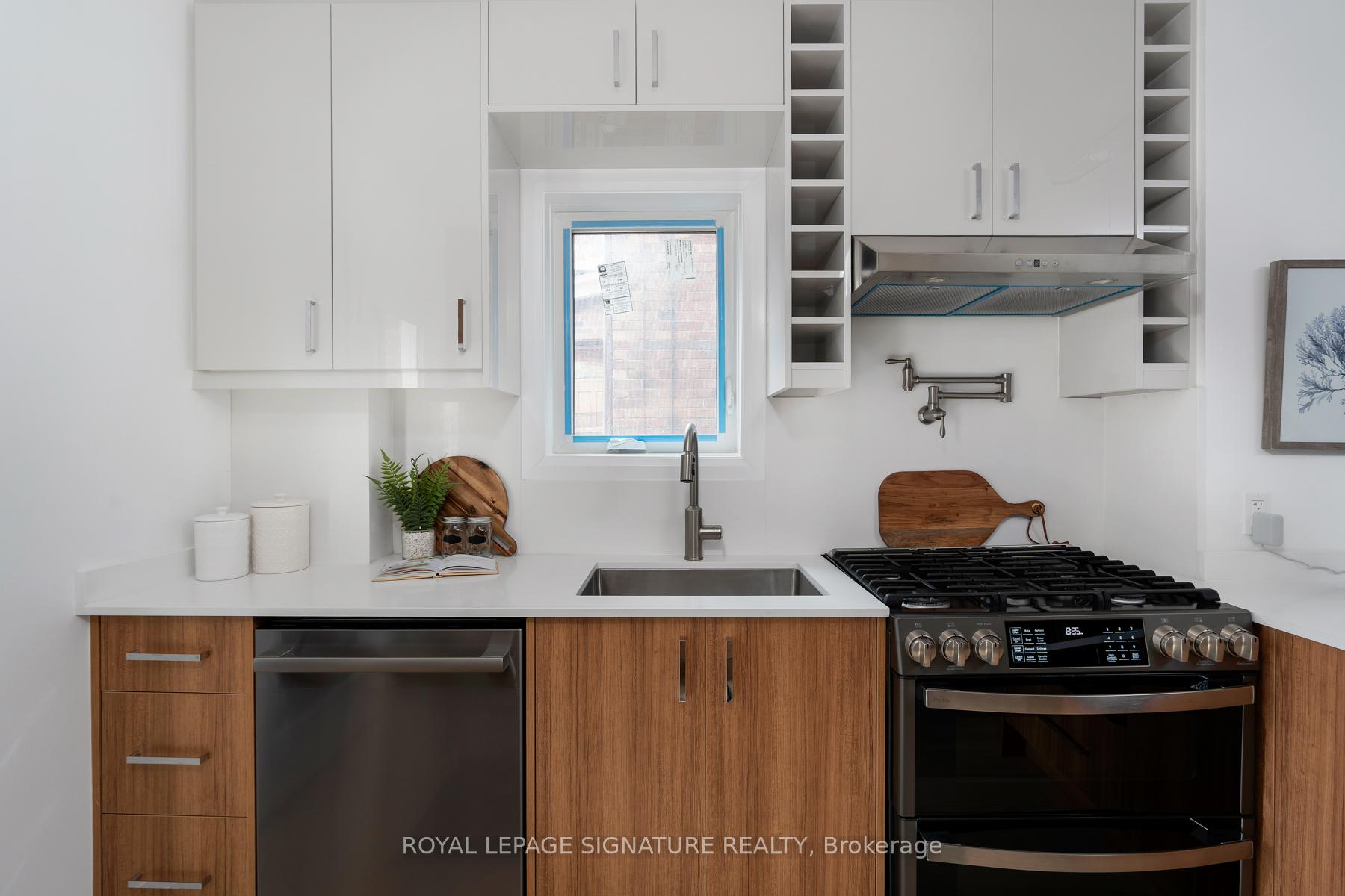 Photo 9 of 16 Latimer Avenue, Toronto, Forest Hill North — HOMEH