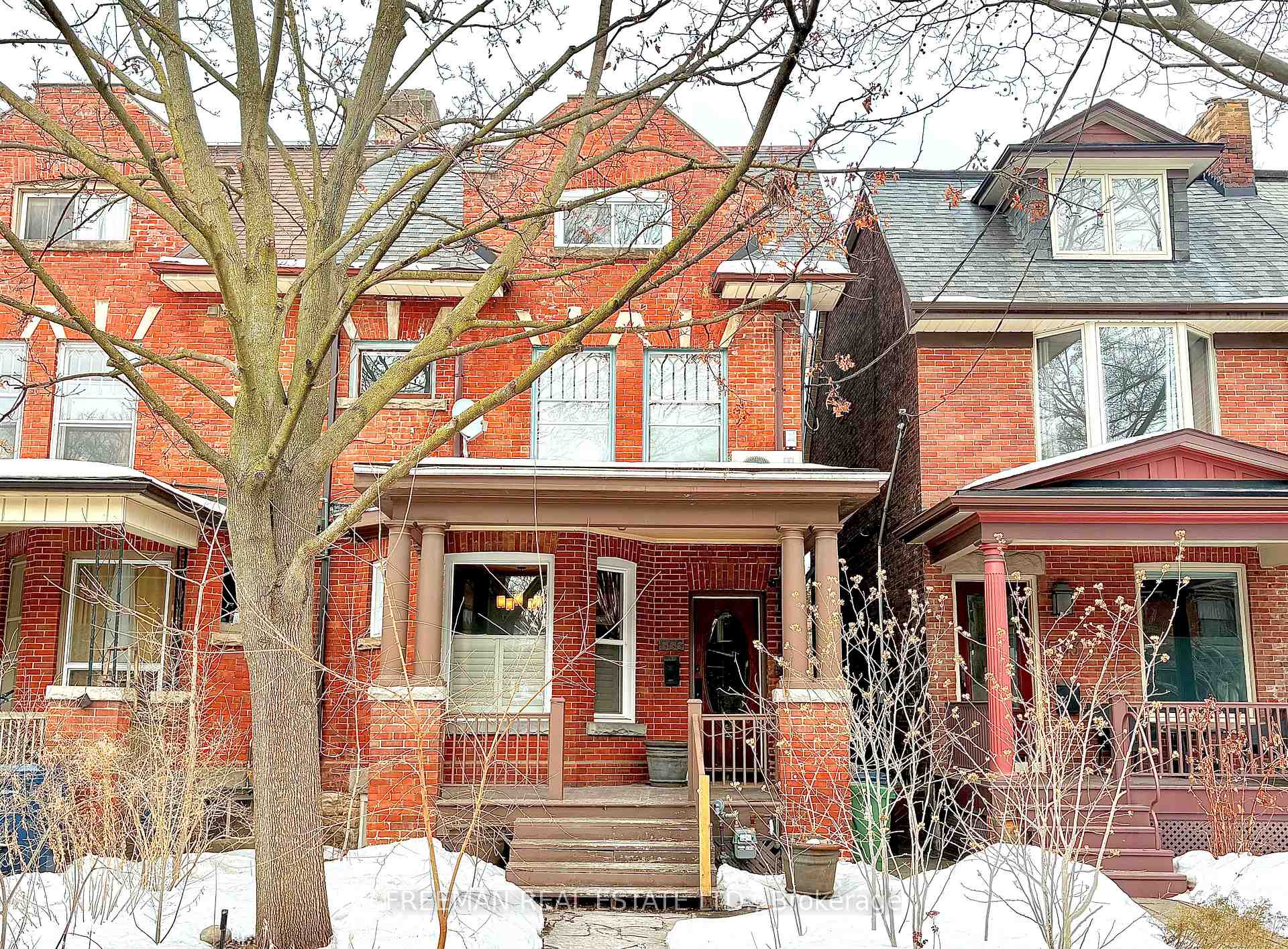 Front of 555 Markham Street