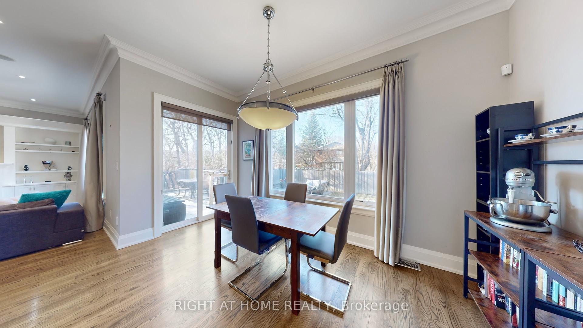 Photo 12 of 84 Roberta Drive, Toronto, Englemount-Lawrence — HOMEH
