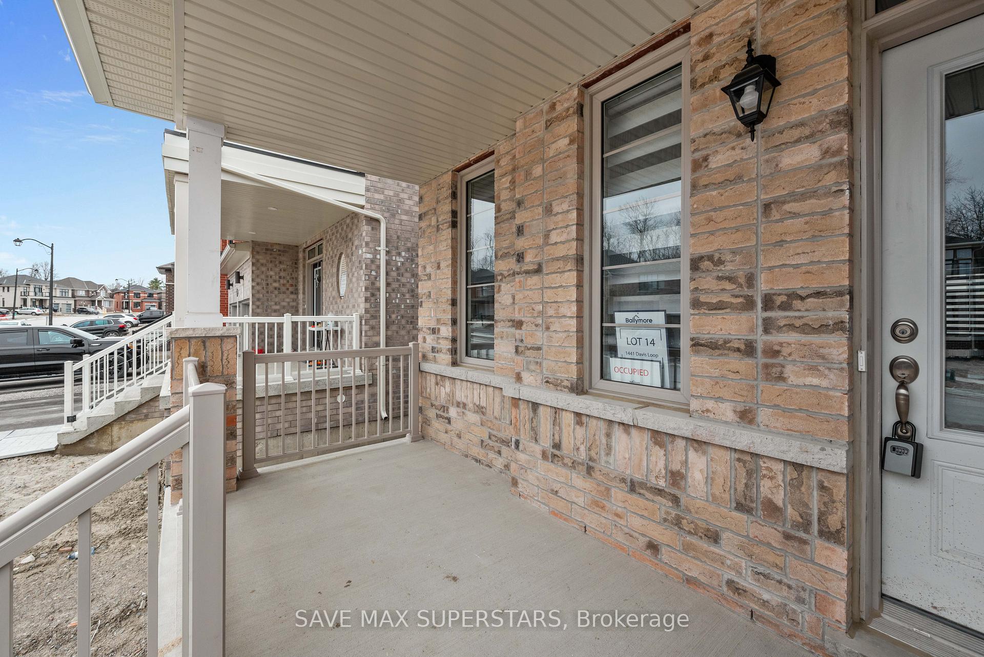 Photo 4 of 1441 Davis loop Circle, Innisfil, Lefroy — HOMEH