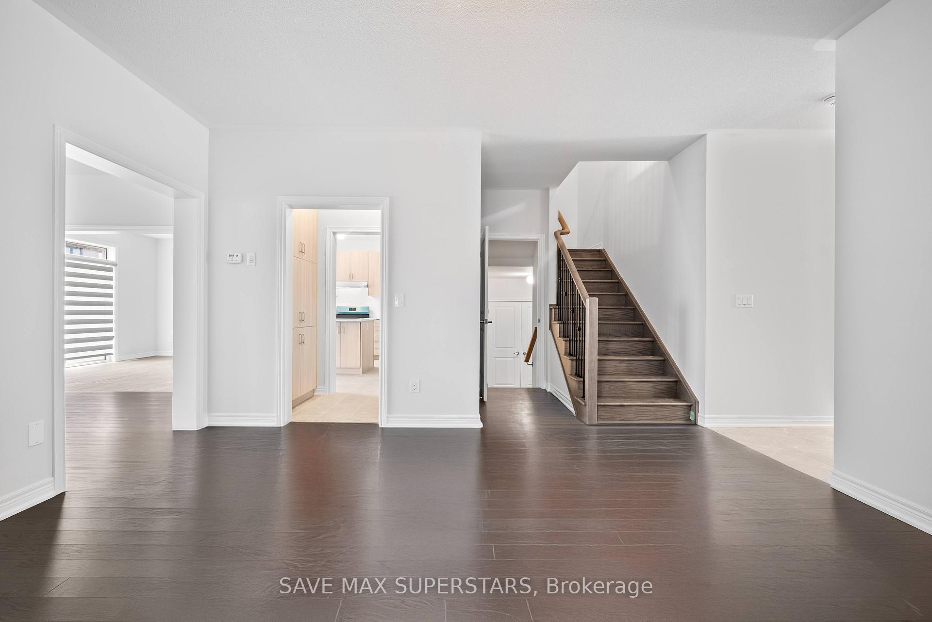 Photo 8 of 1441 Davis loop Circle, Innisfil, Lefroy — HOMEH