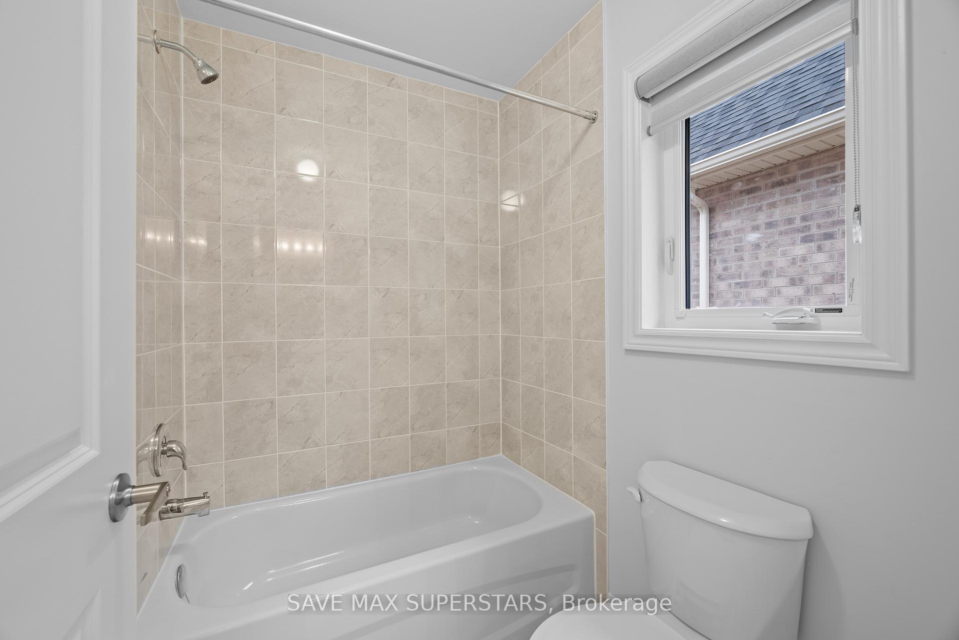 Photo 41 of 1441 Davis loop Circle, Innisfil, Lefroy — HOMEH