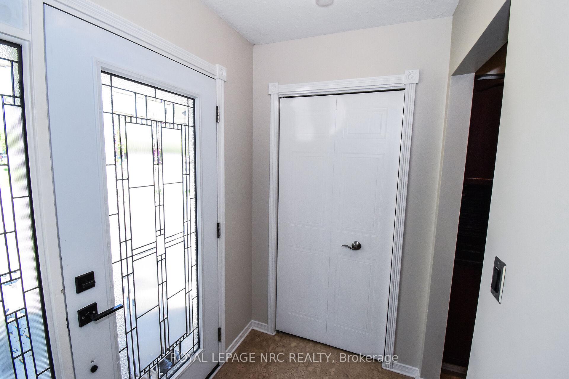 Photo 5 of 4974 Windgate Drive E, Niagara Falls, Ascot — HOMEH