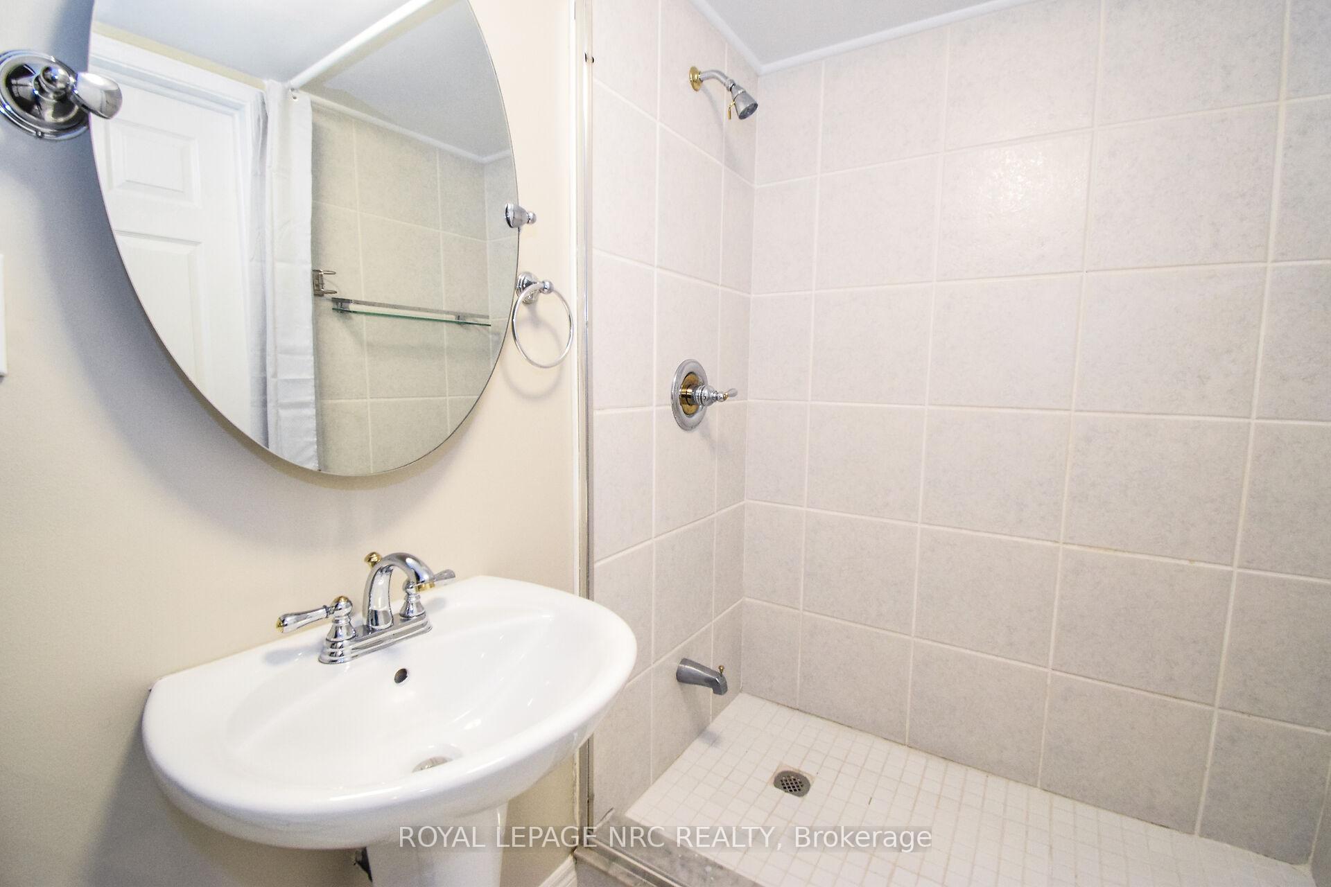 Photo 34 of 4974 Windgate Drive E, Niagara Falls, Ascot — HOMEH