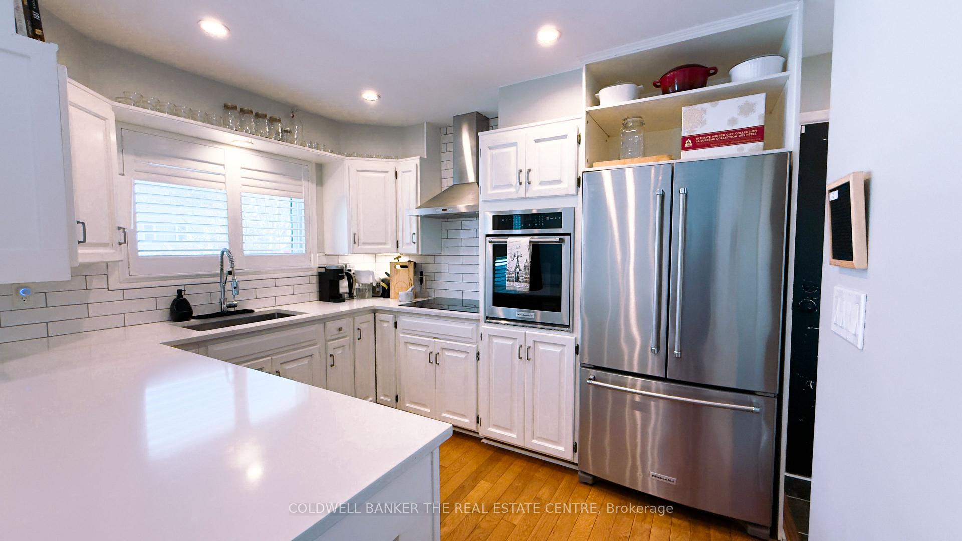 Photo 8 of 741 Jasmine Crescent, Oshawa, Centennial — HOMEH