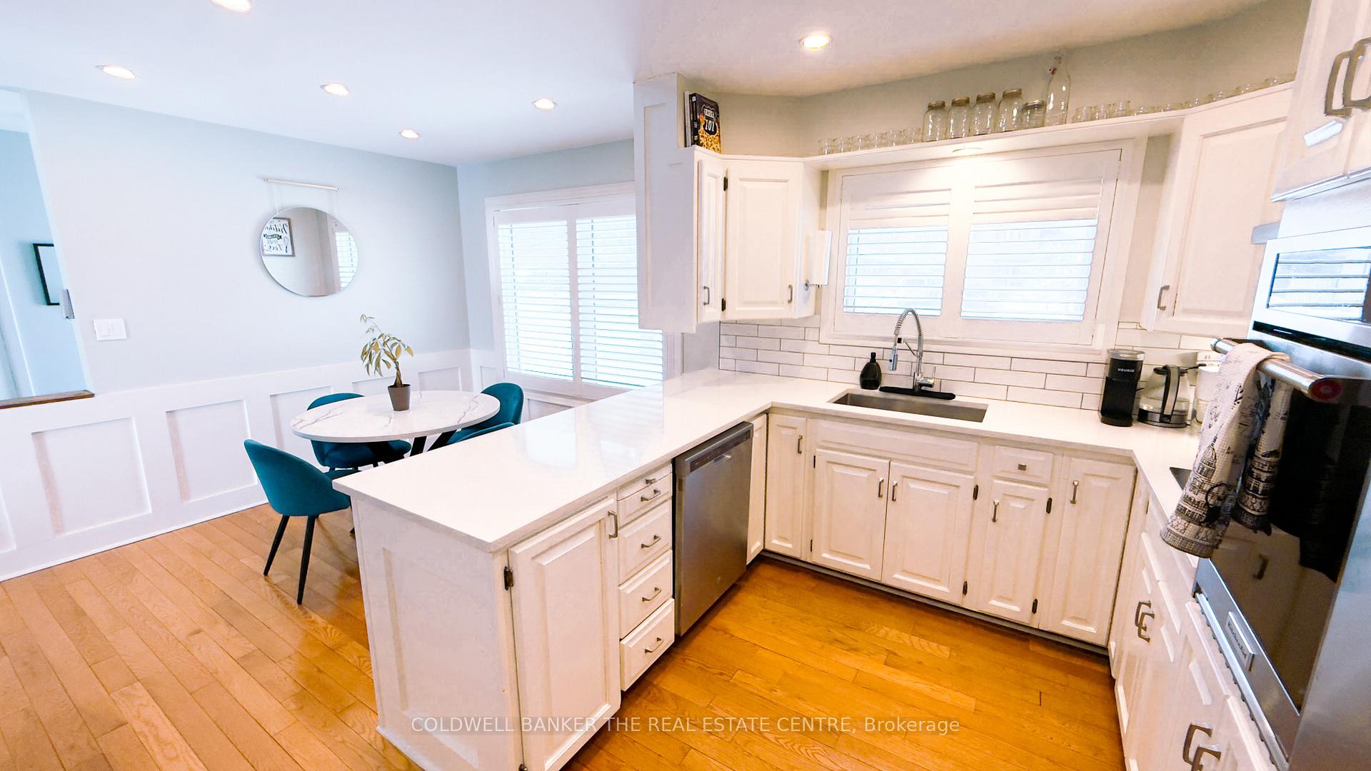 Photo 7 of 741 Jasmine Crescent, Oshawa, Centennial — HOMEH