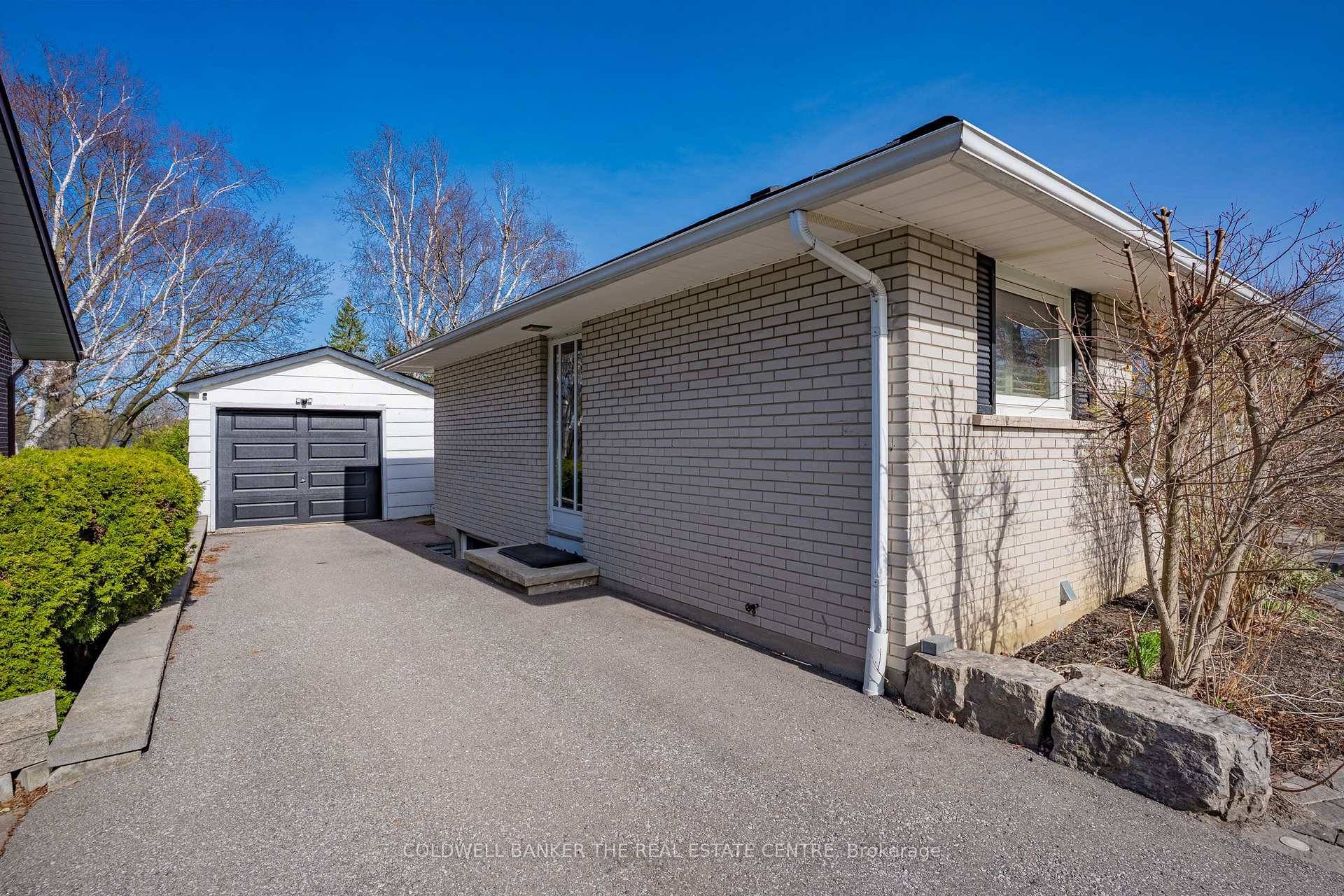 Photo 27 of 741 Jasmine Crescent, Oshawa, Centennial — HOMEH