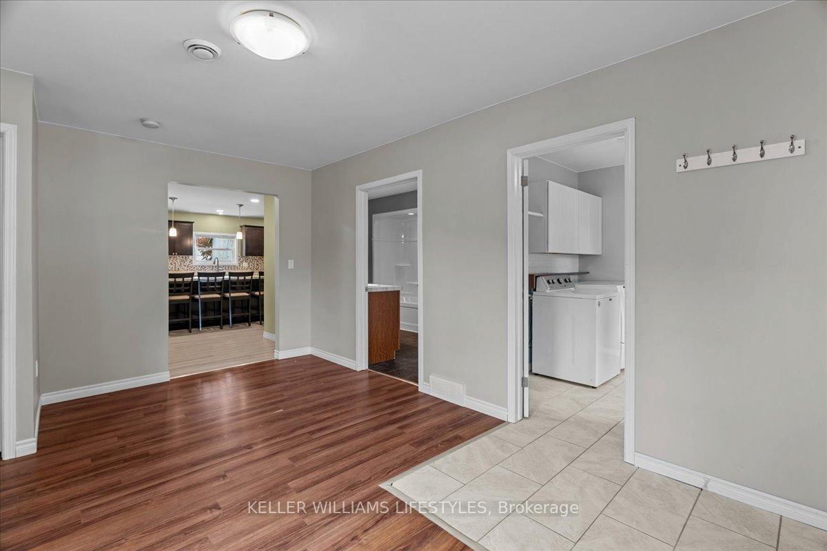 Photo 6 of 583 St.clair Street, Warwick, Watford — HOMEH