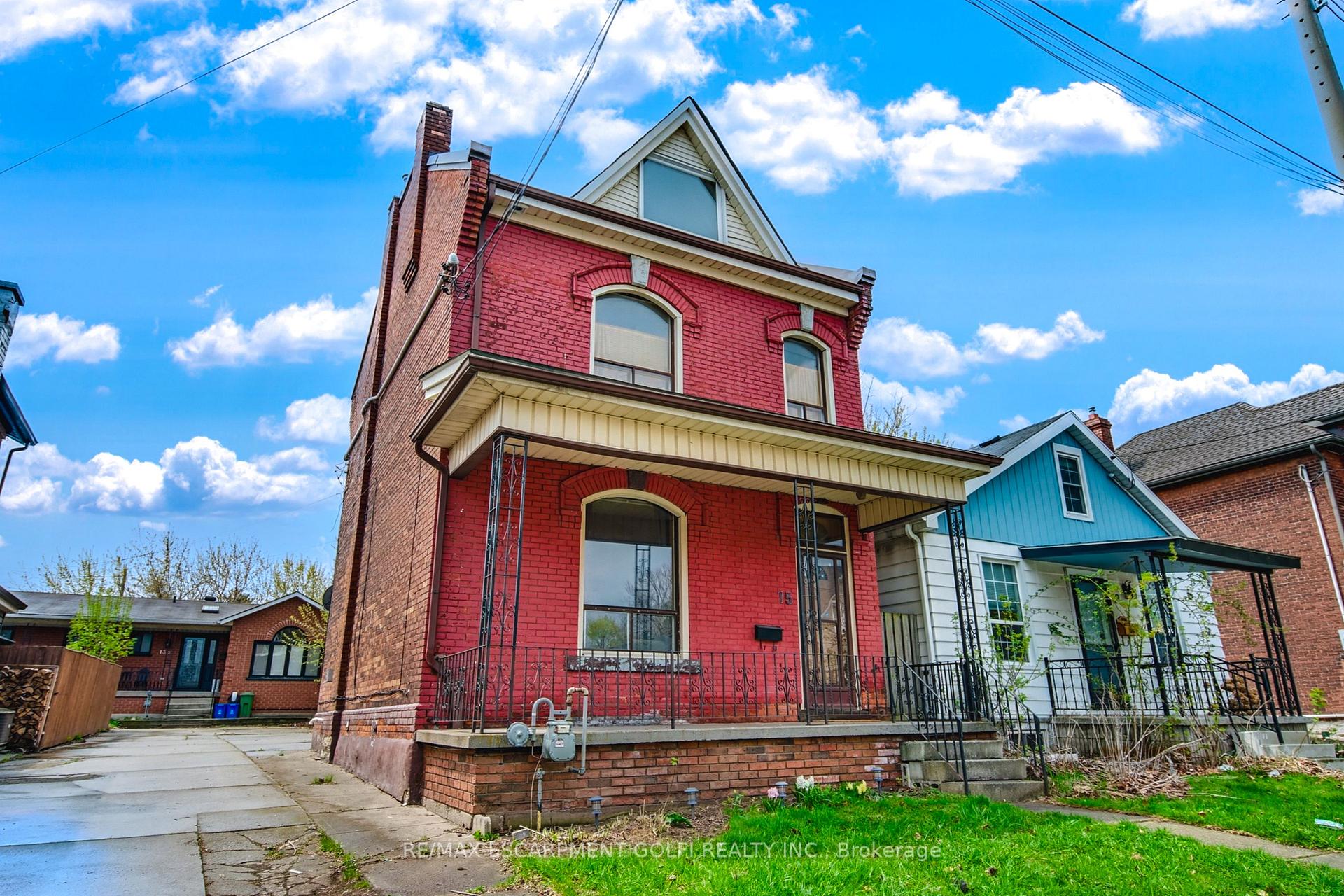 Photo 10 of 15 Picton Street W, Hamilton, Strathcona — HOMEH