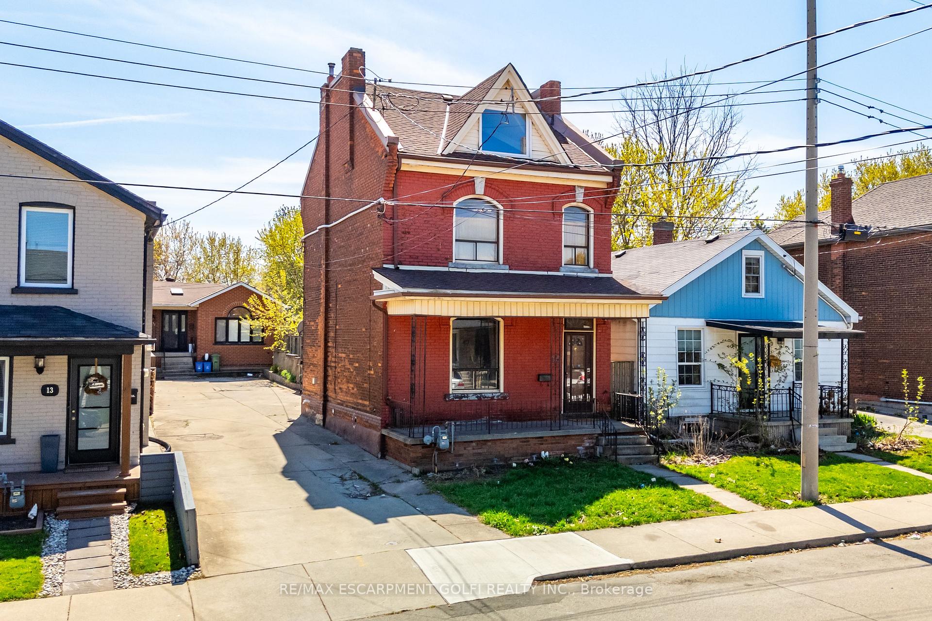 Photo 41 of 15 Picton Street W, Hamilton, Strathcona — HOMEH