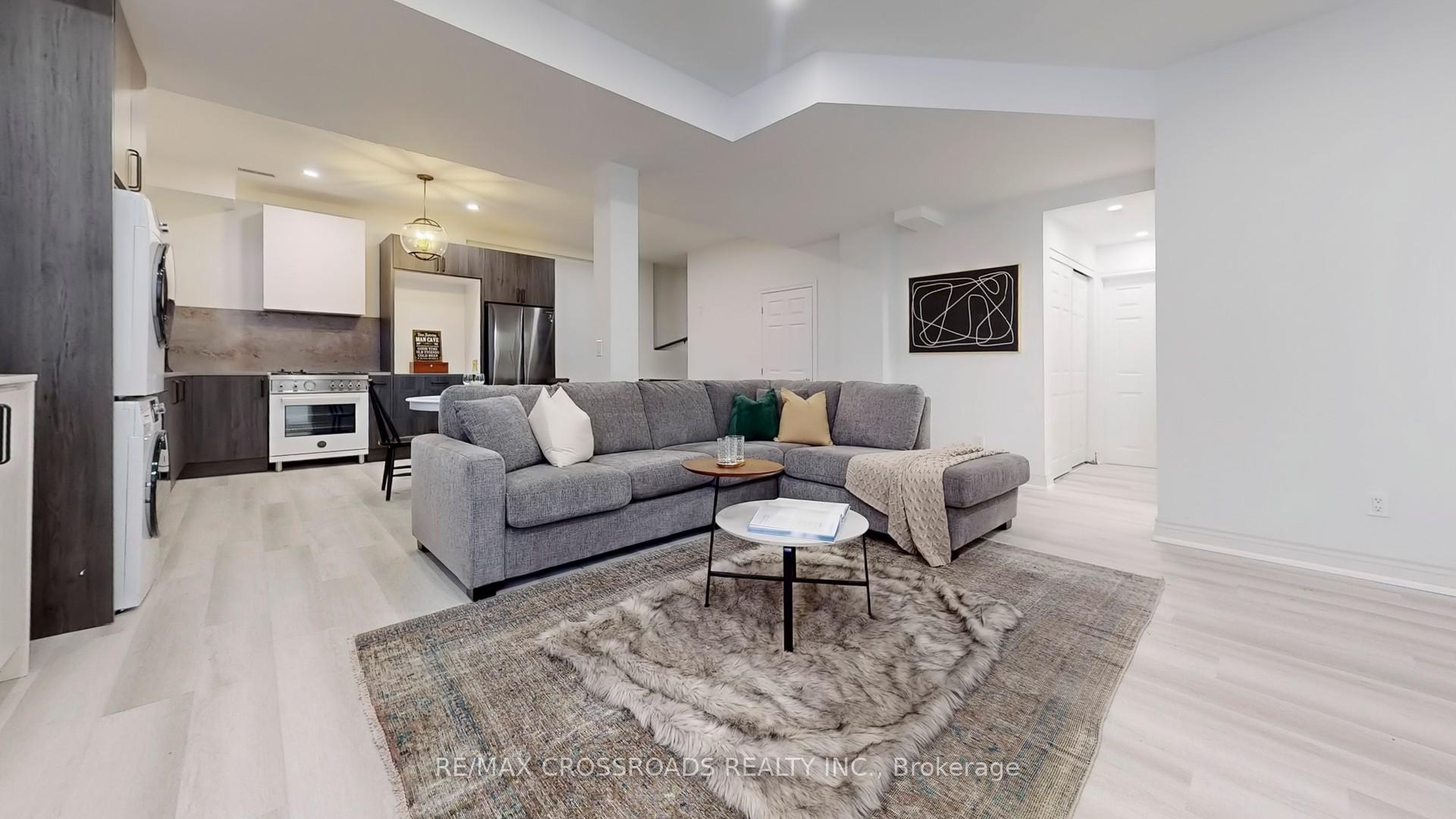Photo 23 of 1072 Foxtail Crescent, Pickering, Rural Pickering — HOMEH
