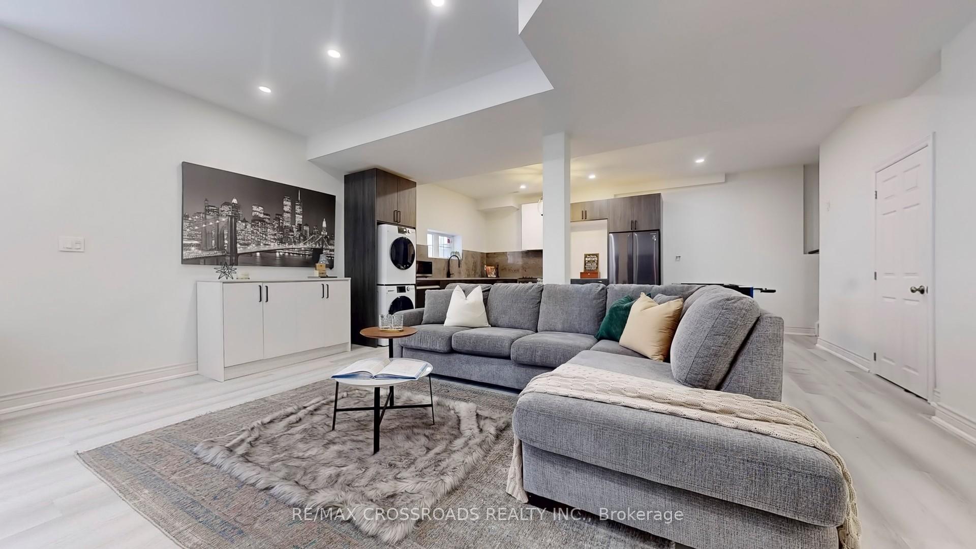 Photo 26 of 1072 Foxtail Crescent, Pickering, Rural Pickering — HOMEH