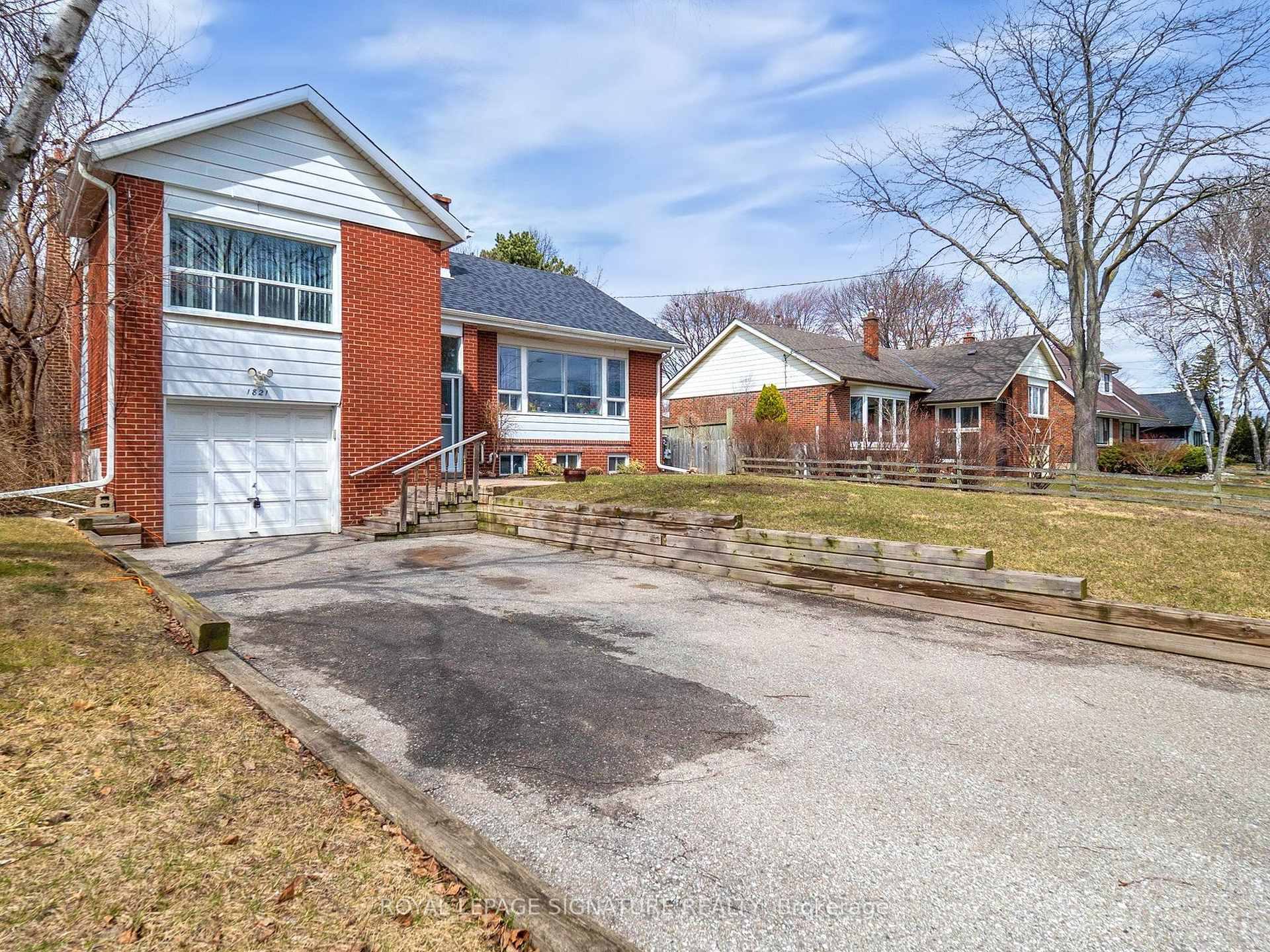 Front of 1821 Christopher Road