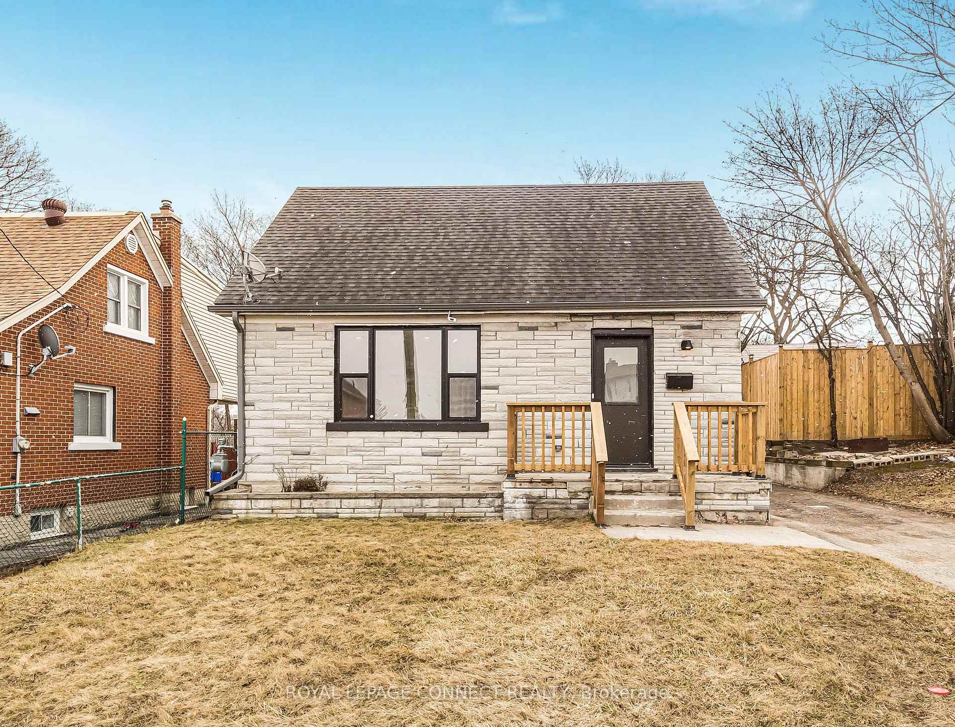 Front of 761 Guelph Street