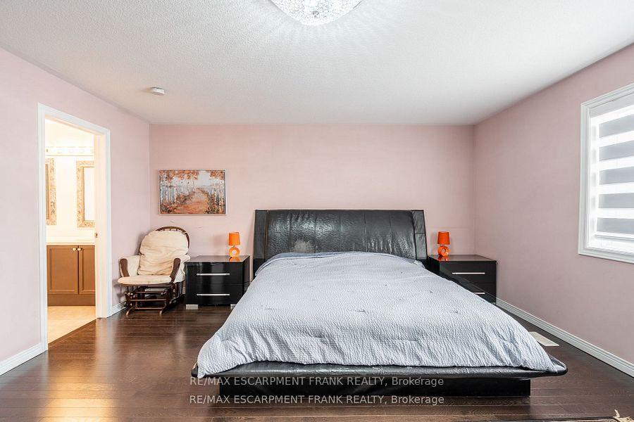 Photo 29 of 36 Showcase Drive, Hamilton, Stoney Creek — HOMEH
