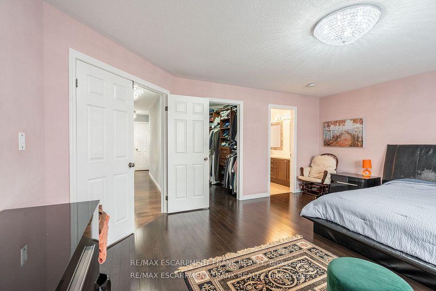 Photo 20 of 36 Showcase Drive, Hamilton, Stoney Creek — HOMEH