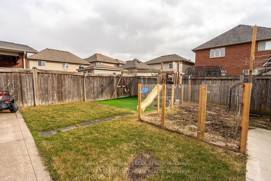 Photo 43 of 36 Showcase Drive, Hamilton, Stoney Creek — HOMEH