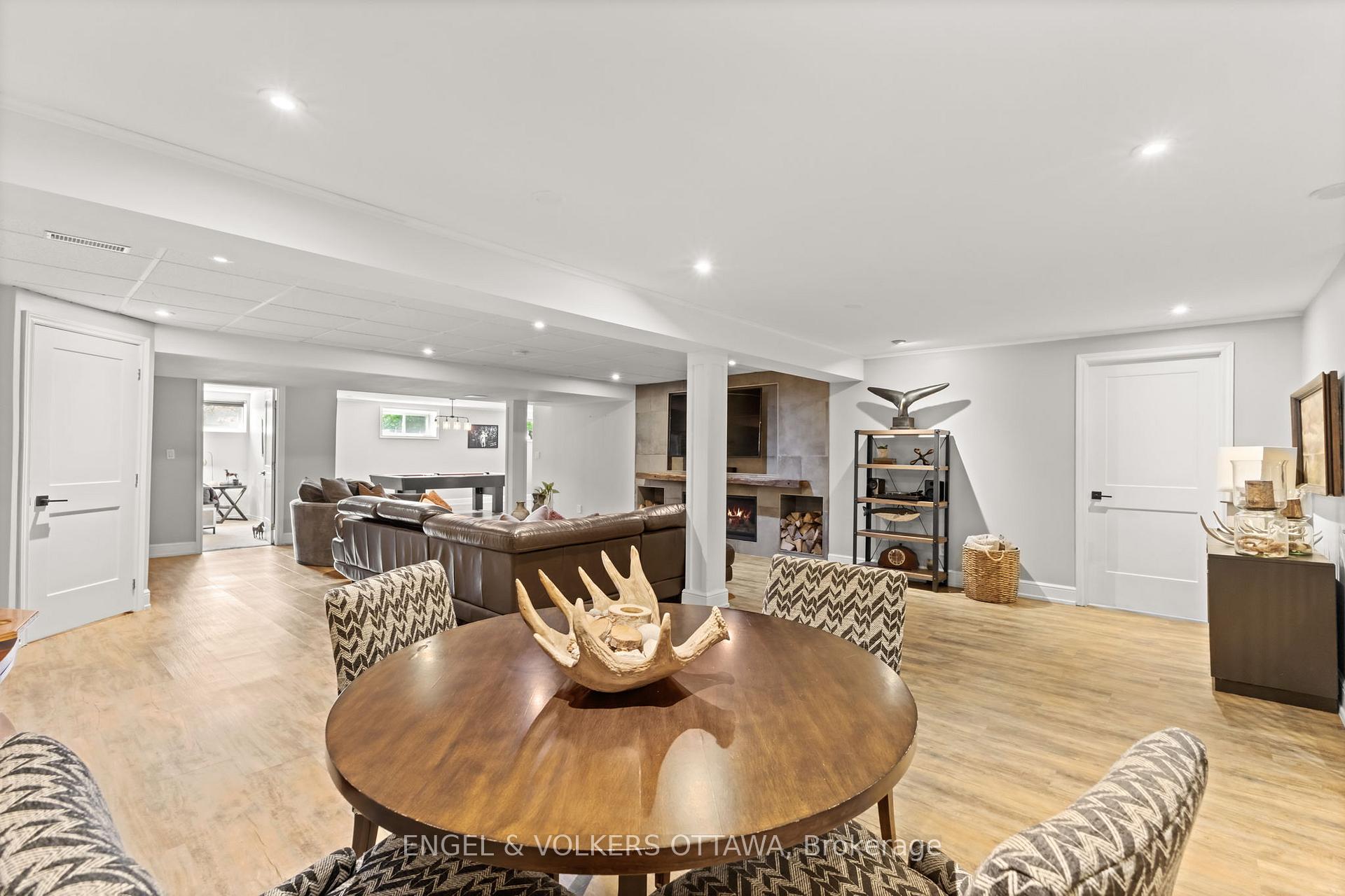 Photo 26 of 6957 Lake Forest Walk, Ottawa, Greely — HOMEH