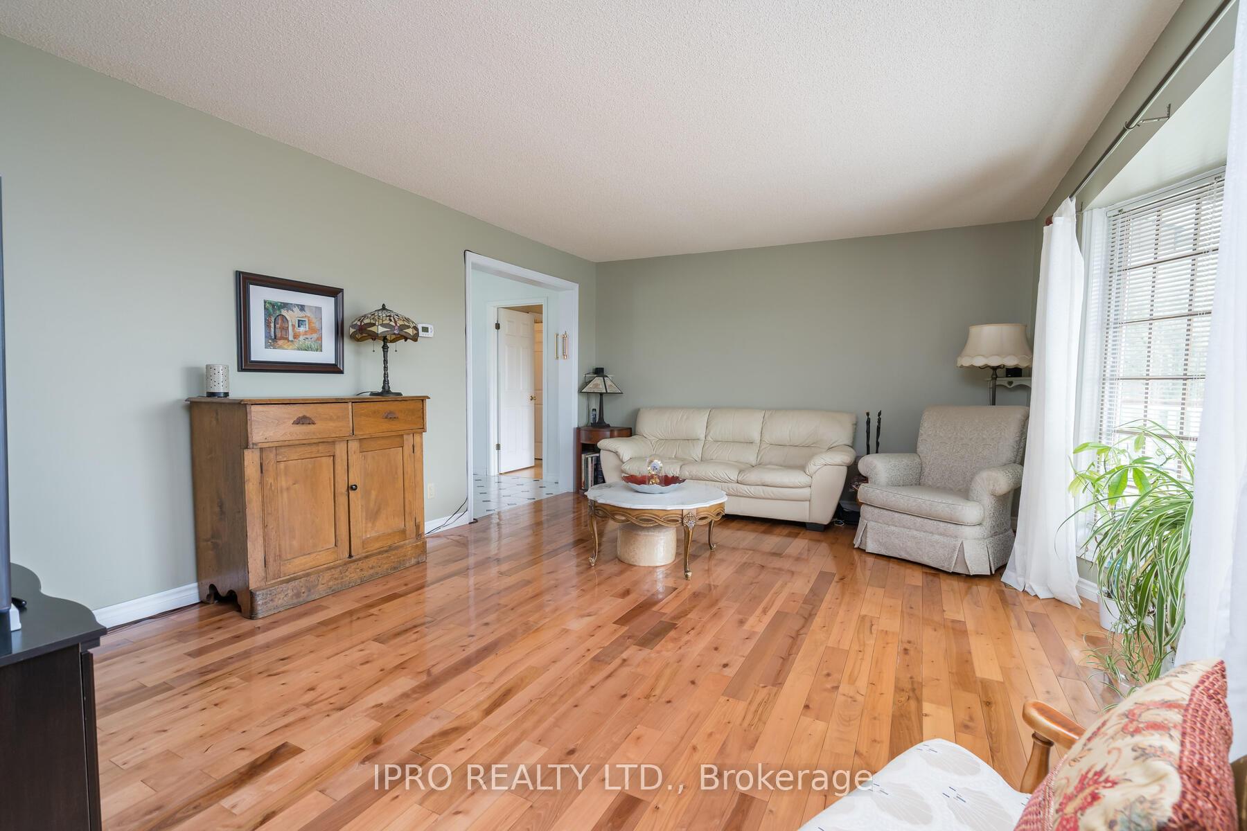 Photo 8 of 14323 Creditview Road, Caledon, Cheltenham — HOMEH