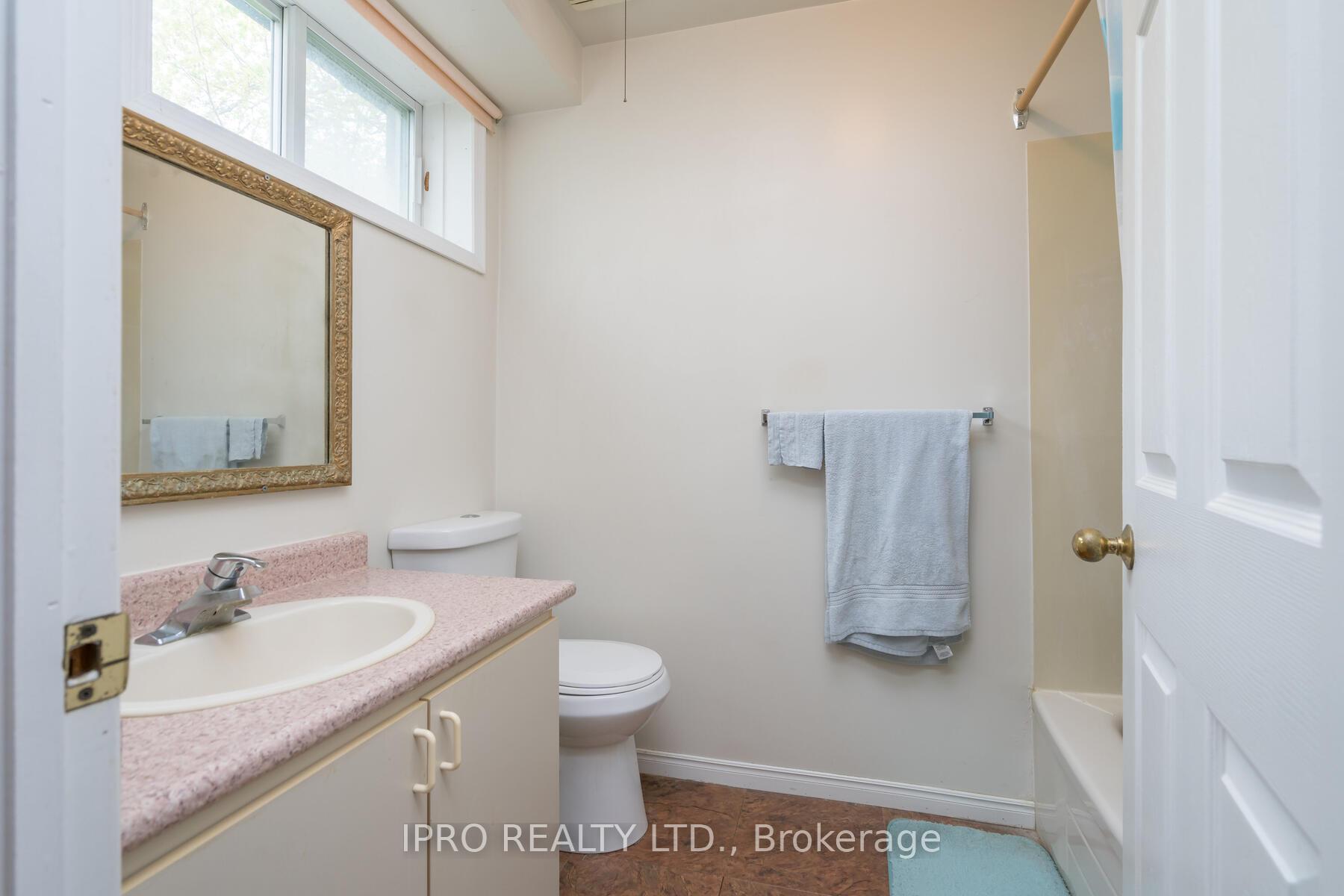 Photo 37 of 14323 Creditview Road, Caledon, Cheltenham — HOMEH