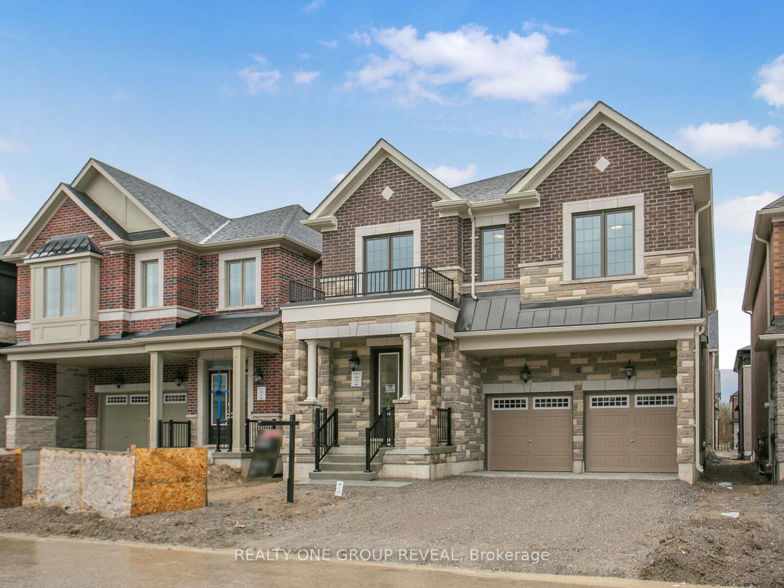 Photo 2 of 2 Spring Oak Crescent, Markham, Rural Markham — HOMEH