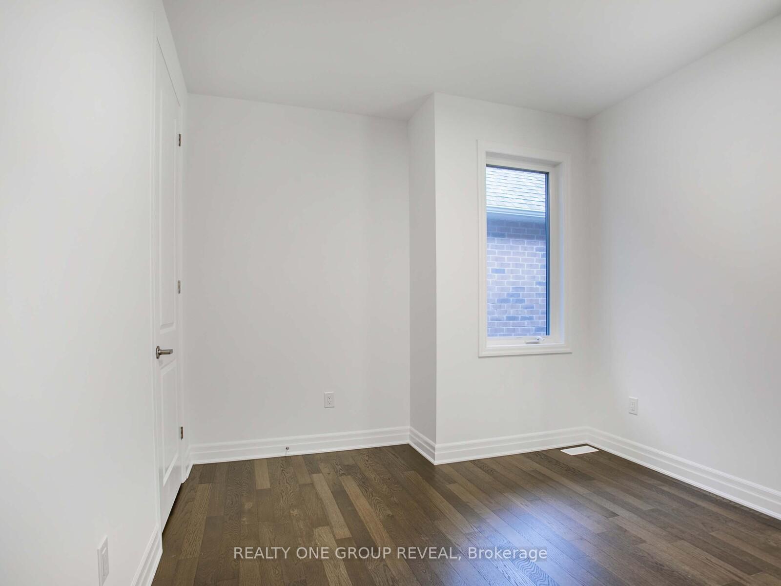 Photo 18 of 2 Spring Oak Crescent, Markham, Rural Markham — HOMEH