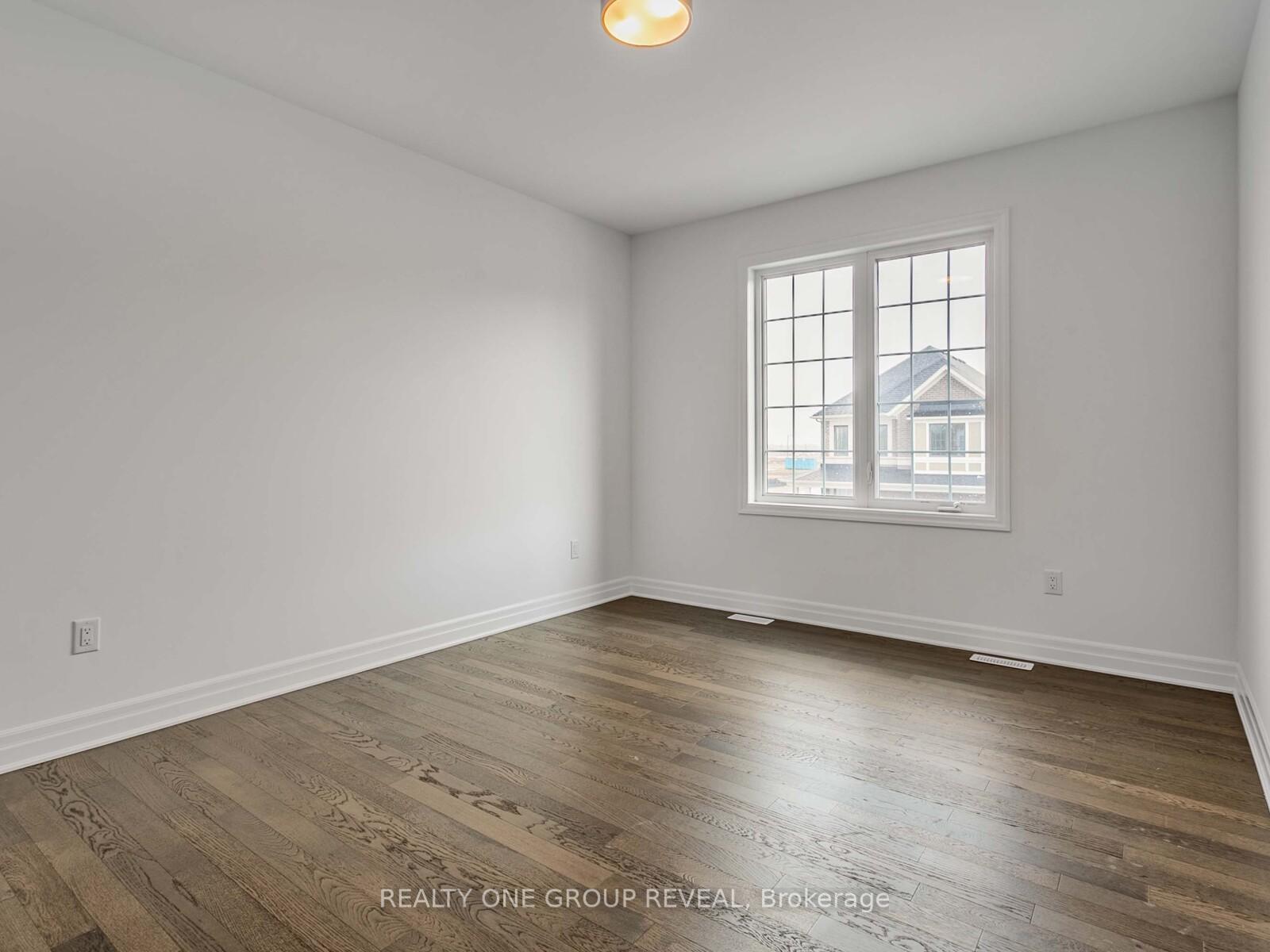 Photo 21 of 2 Spring Oak Crescent, Markham, Rural Markham — HOMEH