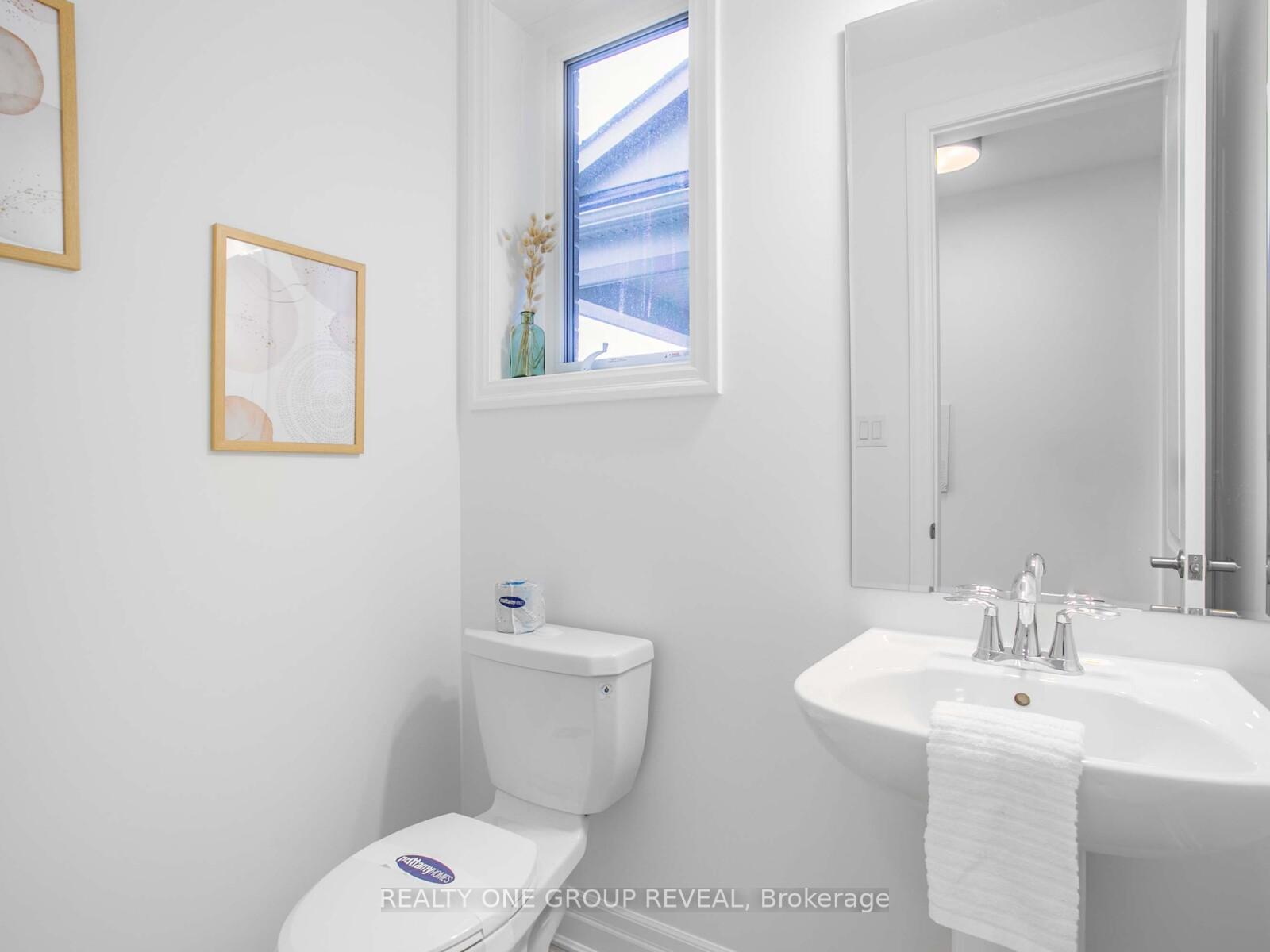 Photo 22 of 2 Spring Oak Crescent, Markham, Rural Markham — HOMEH