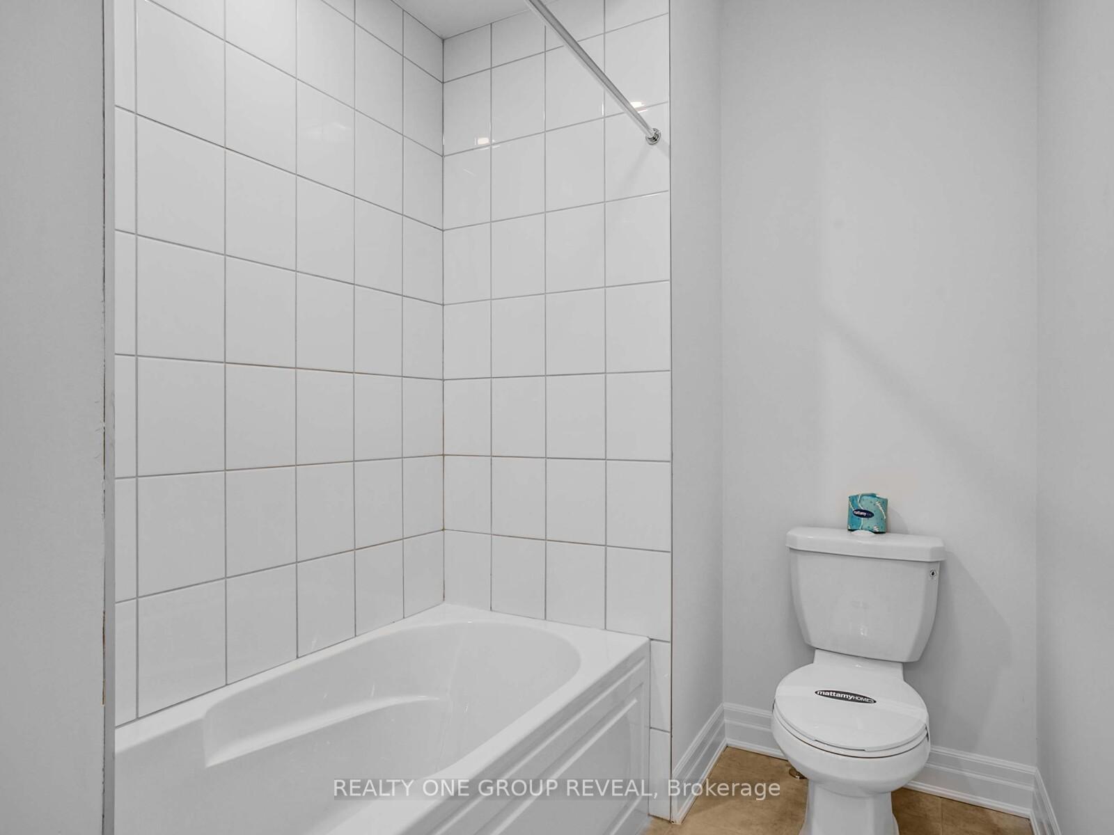 Photo 27 of 2 Spring Oak Crescent, Markham, Rural Markham — HOMEH