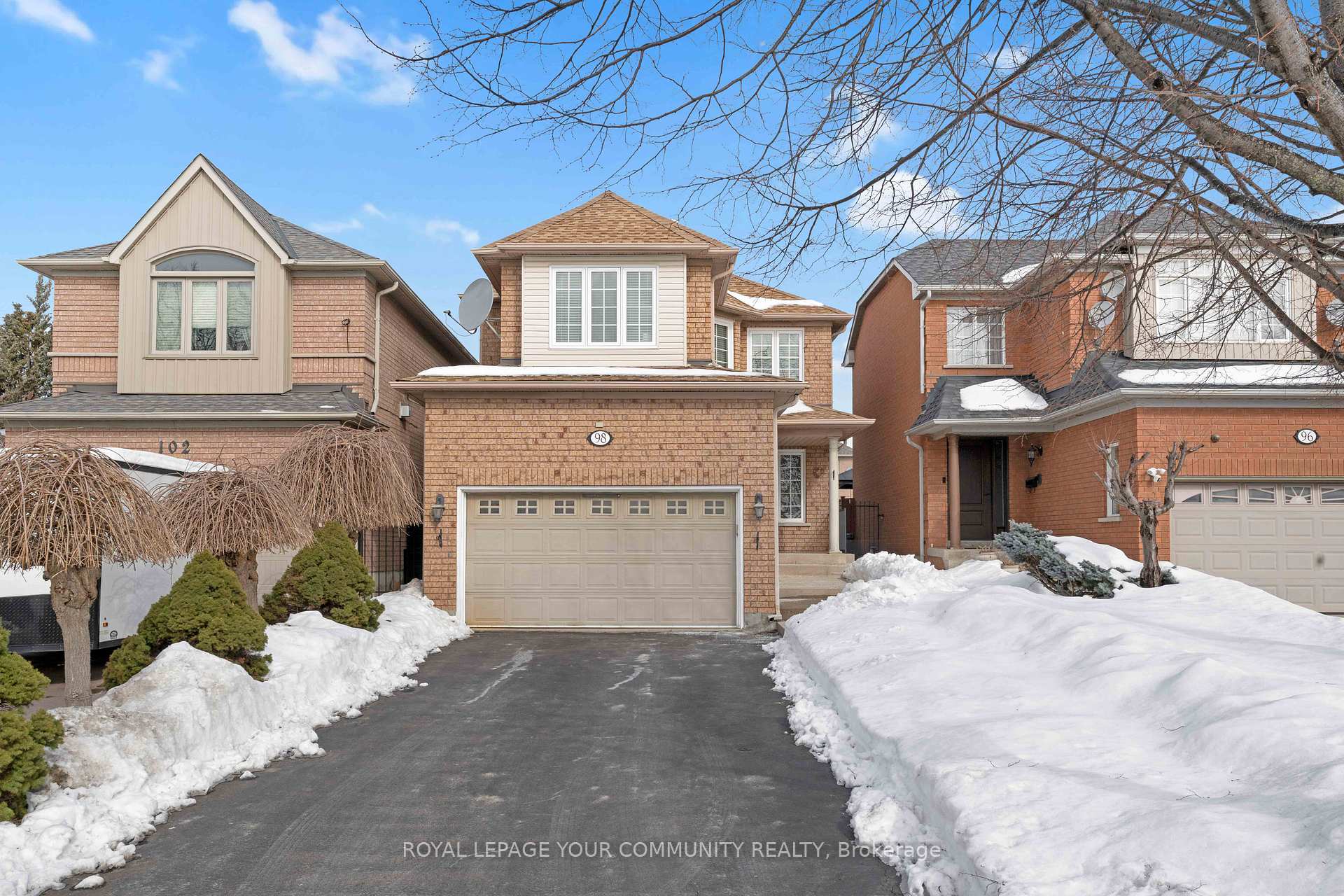 Front of 98 Sylwood Crescent
