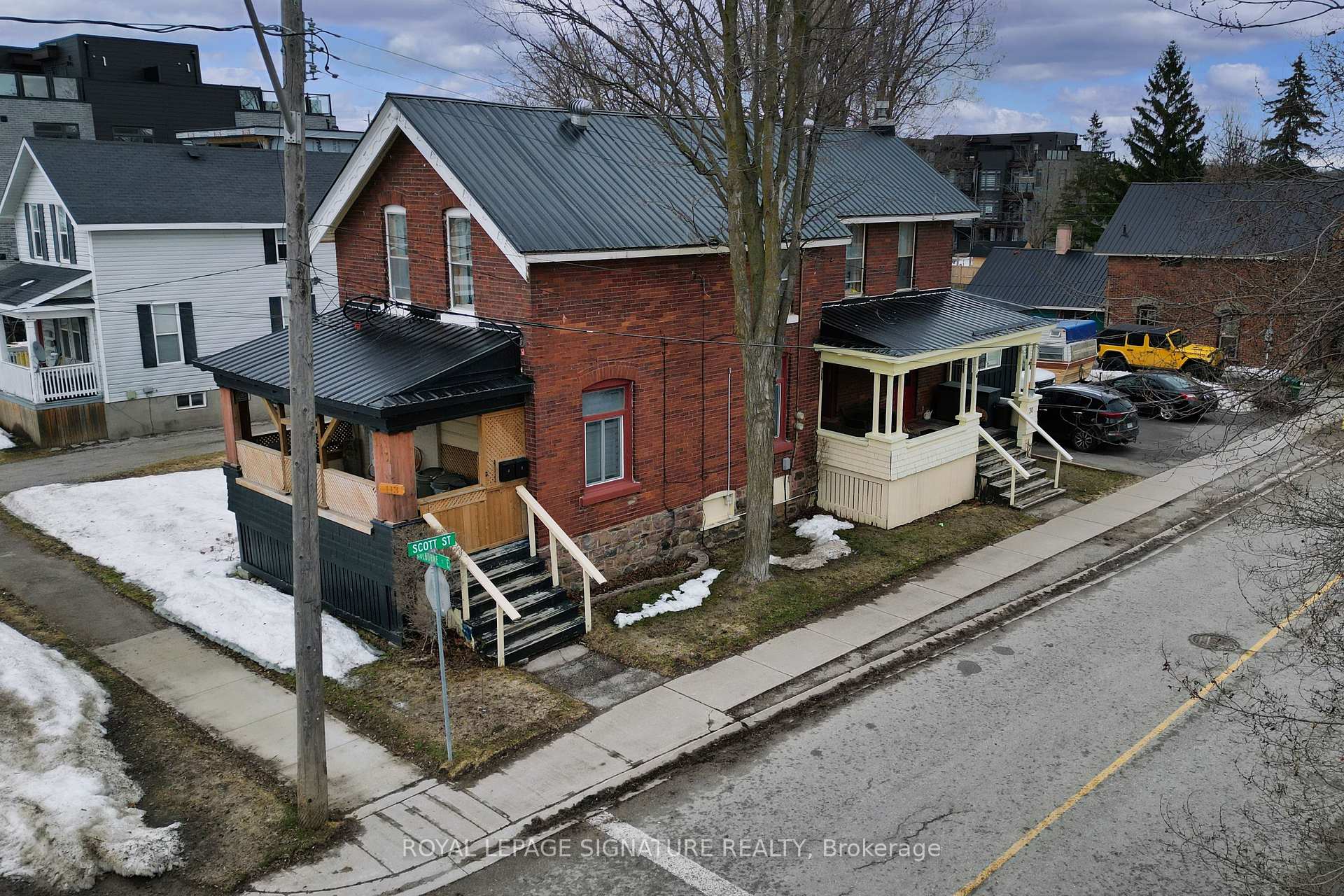 Photo 1 of 113 Colborne Street E, Orillia — HOMEH