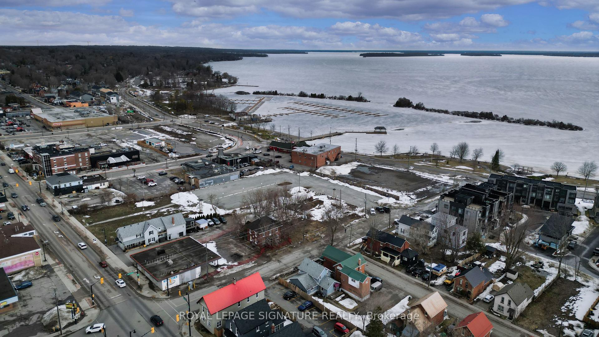 Photo 9 of 113 Colborne Street E, Orillia — HOMEH