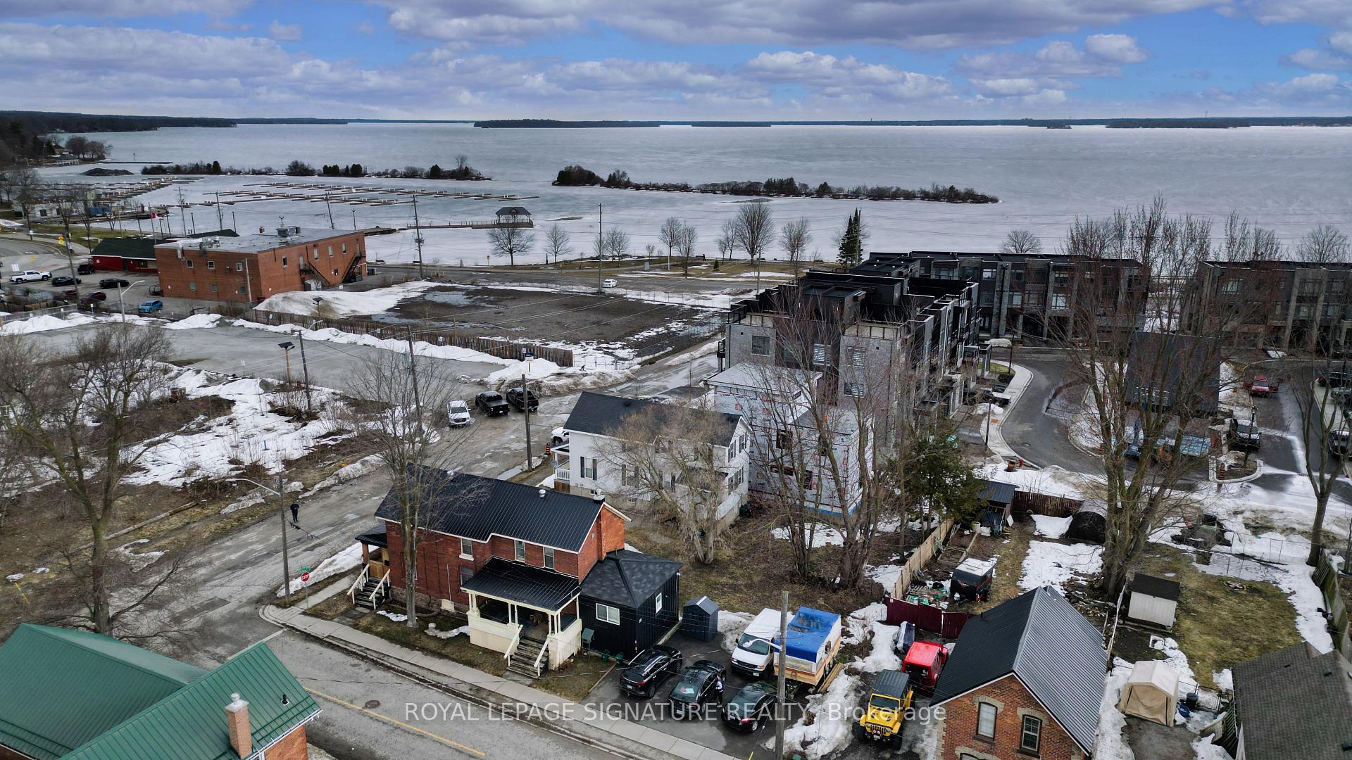 Photo 8 of 113 Colborne Street E, Orillia — HOMEH