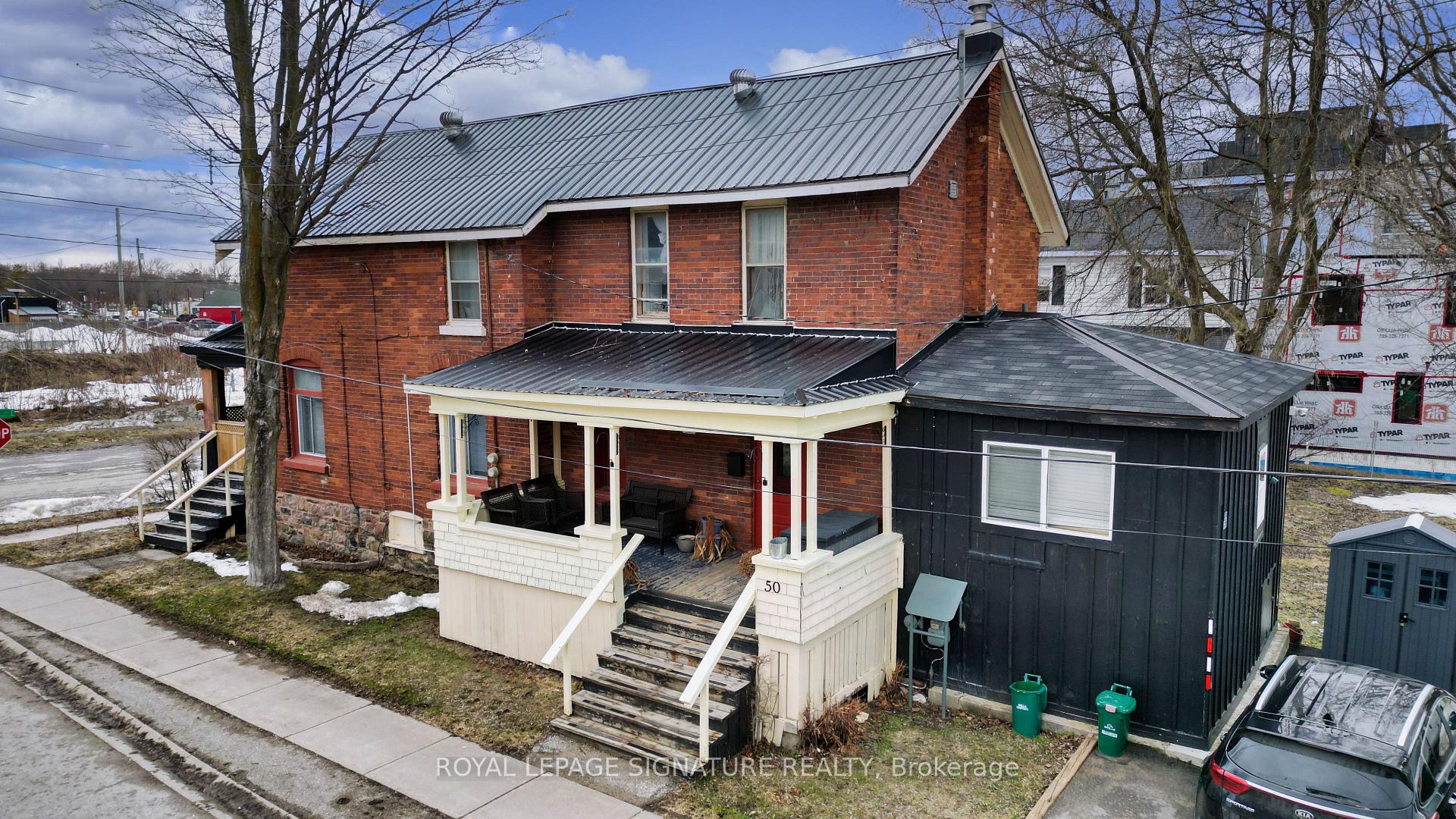 Photo 16 of 113 Colborne Street E, Orillia — HOMEH