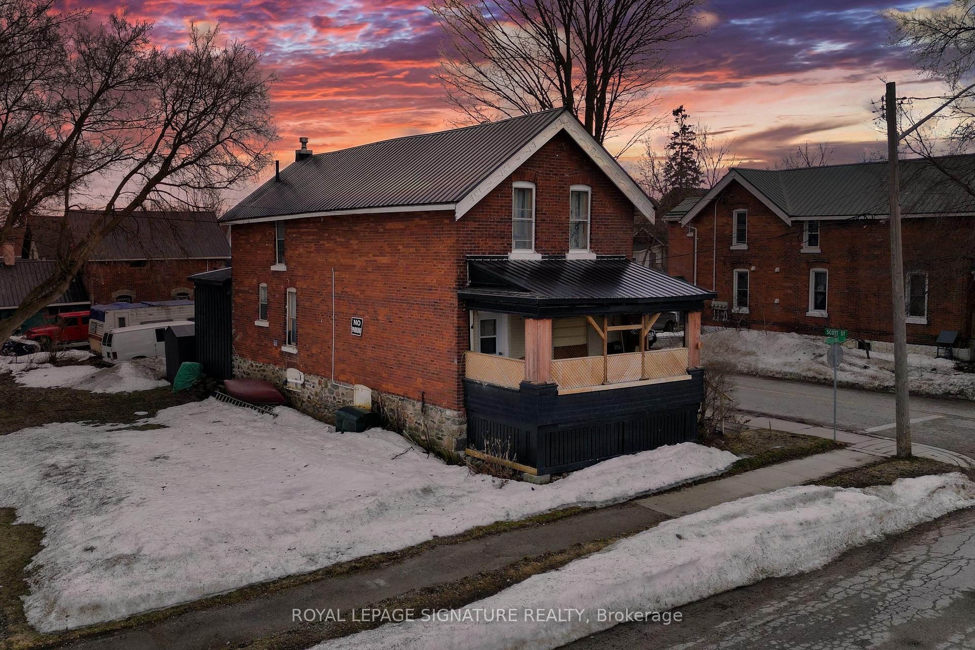 Photo 22 of 113 Colborne Street E, Orillia — HOMEH
