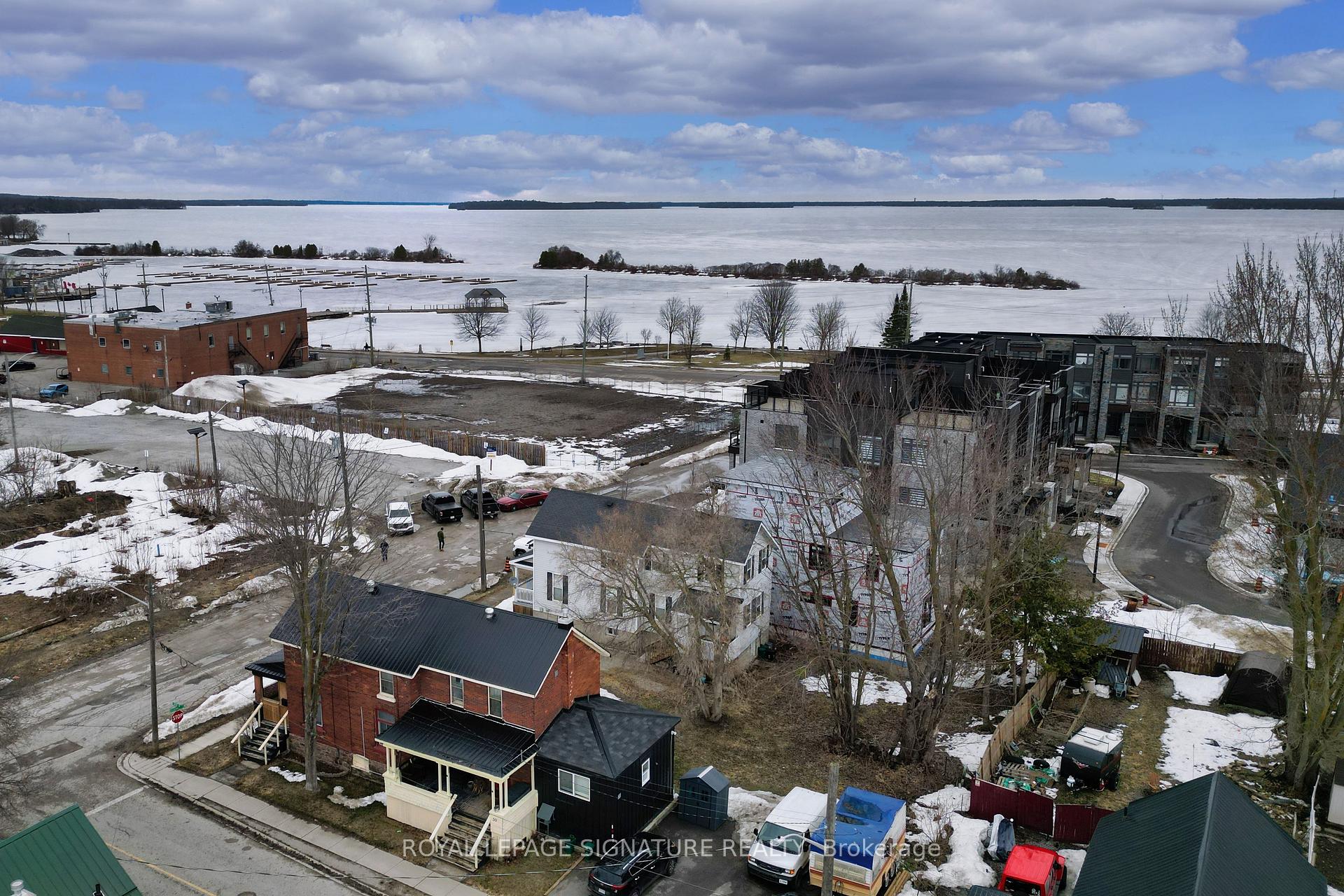 Photo 25 of 113 Colborne Street E, Orillia — HOMEH