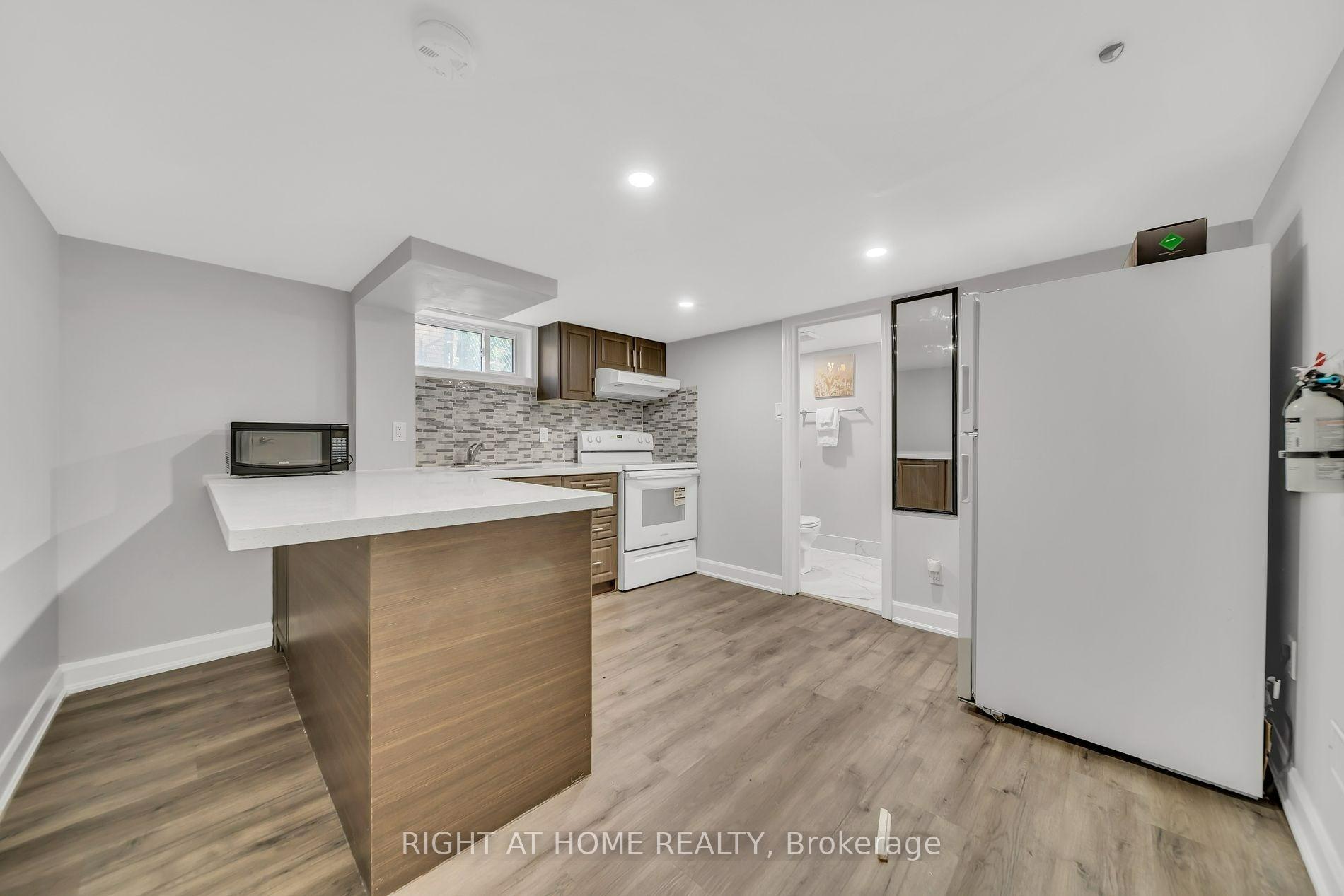 Photo 28 of 171 Eighth Avenue, Kitchener — HOMEH