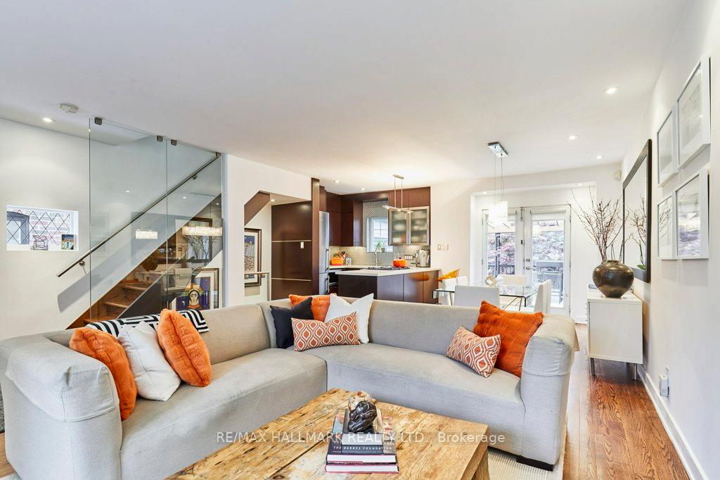 Photo 5 of 280 Manor Road E, Toronto, Mount Pleasant East — HOMEH