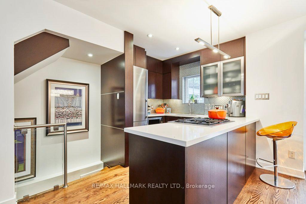 Photo 8 of 280 Manor Road E, Toronto, Mount Pleasant East — HOMEH