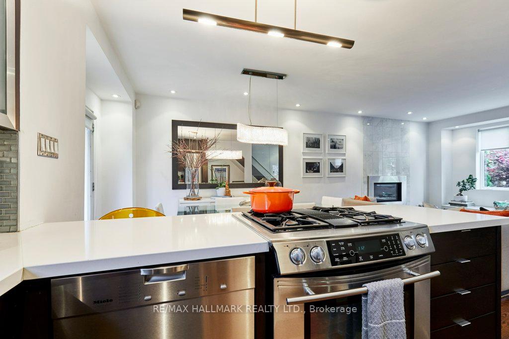 Photo 14 of 280 Manor Road E, Toronto, Mount Pleasant East — HOMEH