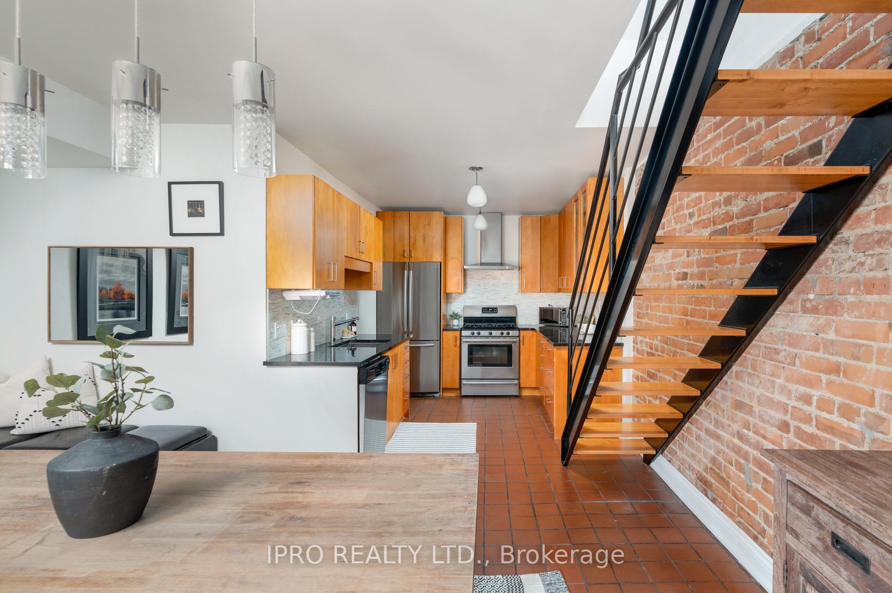 Photo 15 of 85 Strathcona Avenue, Toronto, Blake-Jones — HOMEH