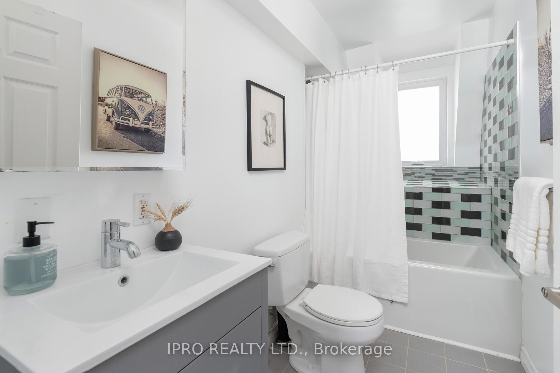 Photo 26 of 85 Strathcona Avenue, Toronto, Blake-Jones — HOMEH