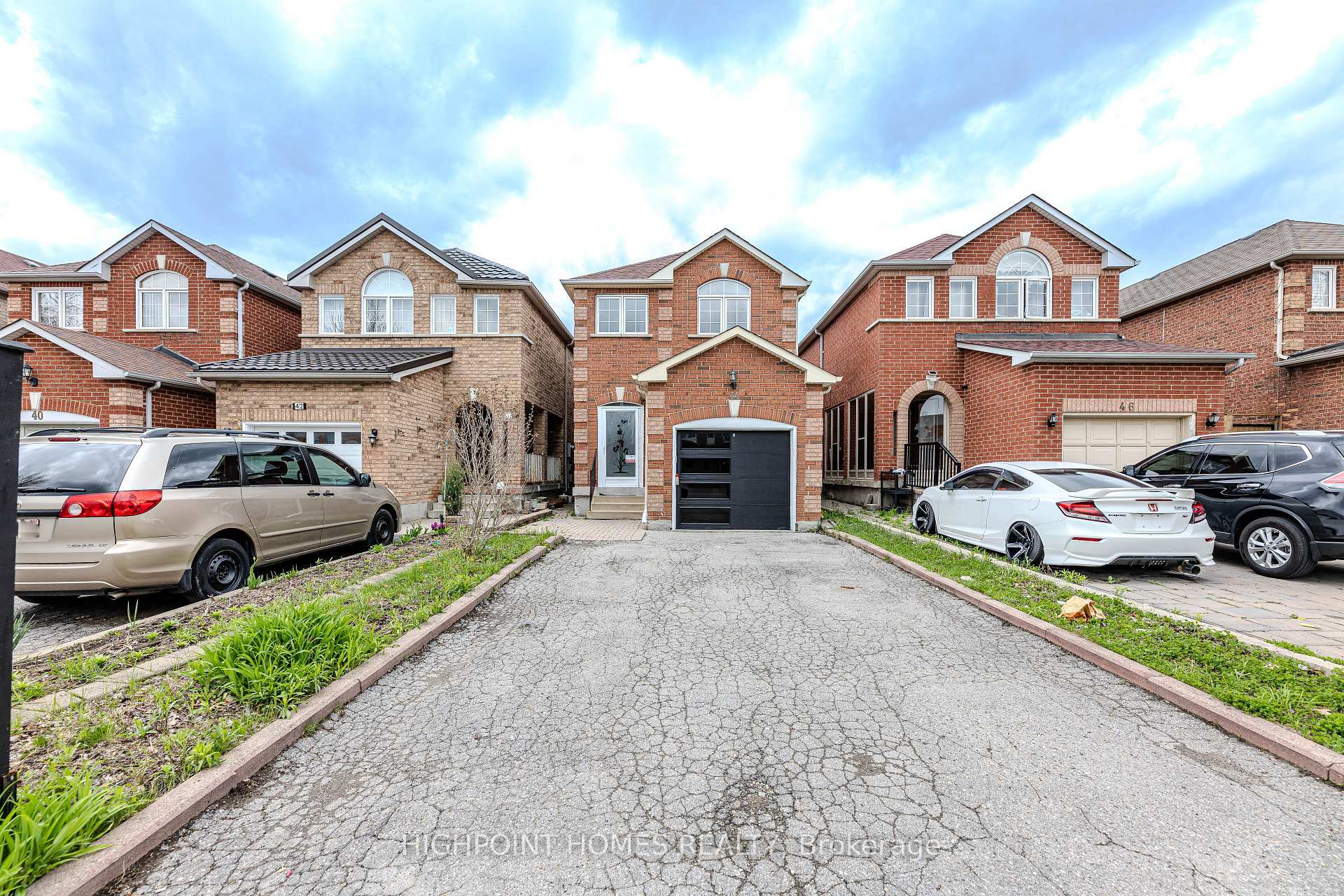 Front of 44 Brando Avenue E